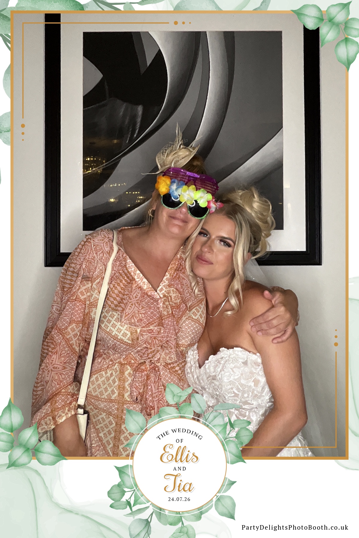 Ellis and Tias wedding | View more photos from the event at gallery.partydelightsphotobooth.co.uk/u/PartyDelightsPhotoBooth/Ellis-and-Tias-wedding