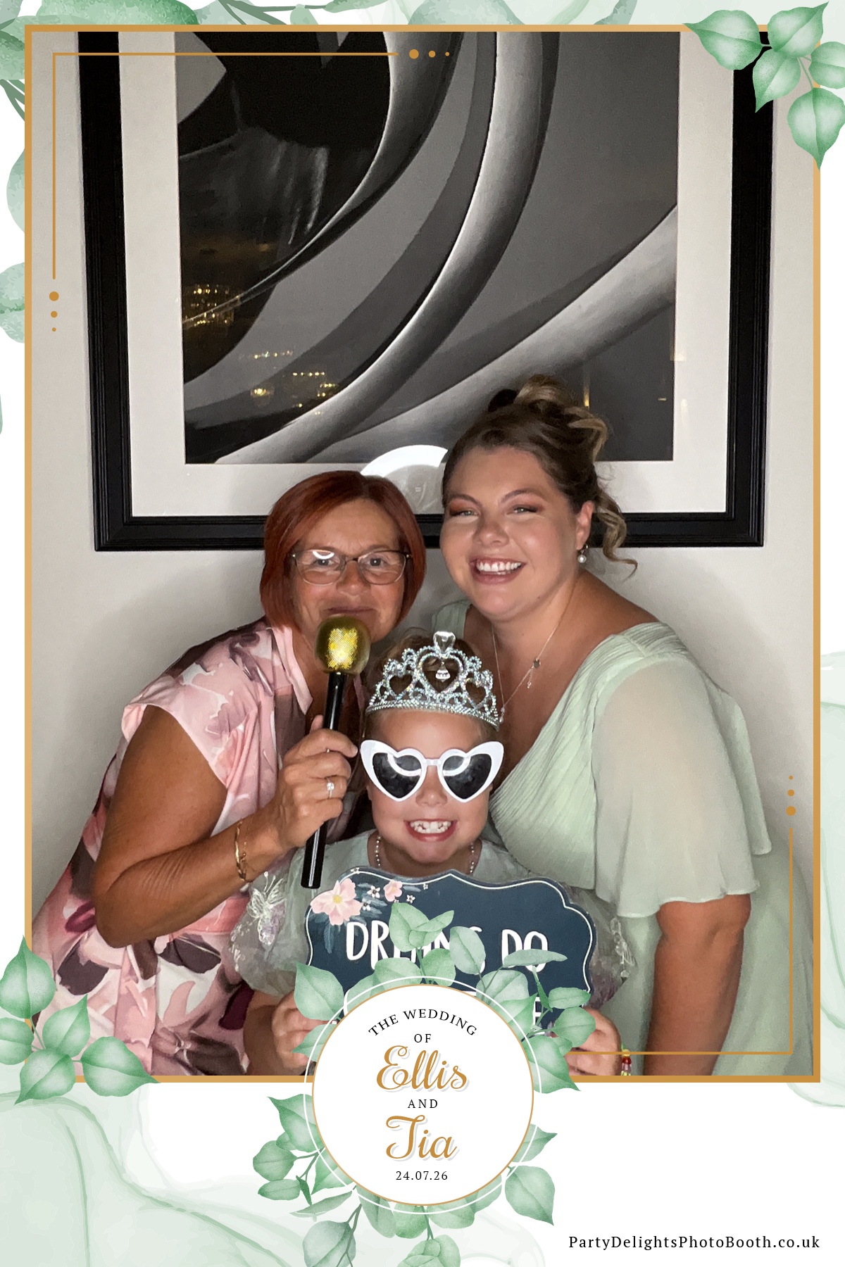 Ellis and Tias wedding | View more photos from the event at gallery.partydelightsphotobooth.co.uk/u/PartyDelightsPhotoBooth/Ellis-and-Tias-wedding