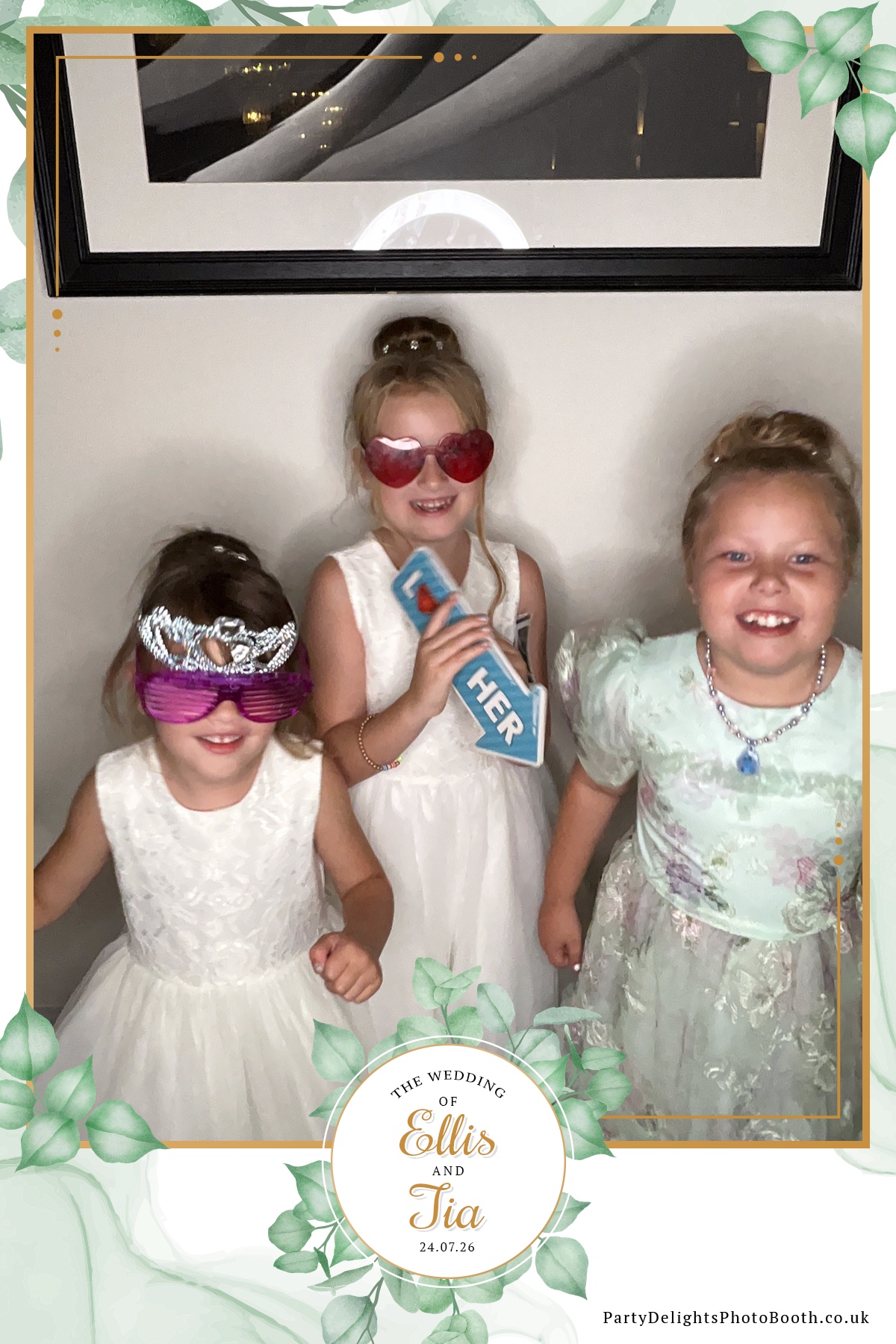 Ellis and Tias wedding | View more photos from the event at gallery.partydelightsphotobooth.co.uk/u/PartyDelightsPhotoBooth/Ellis-and-Tias-wedding