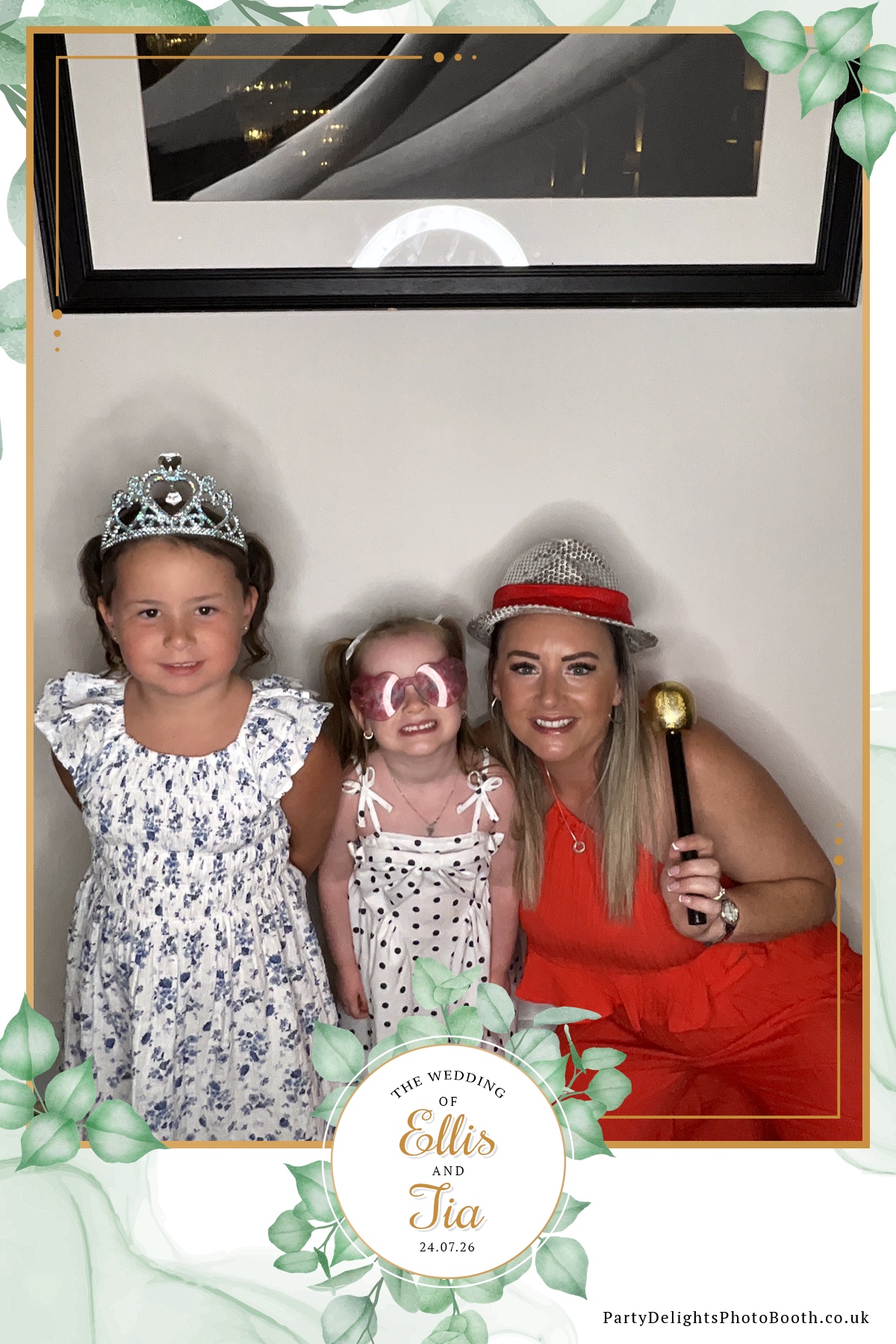 Ellis and Tias wedding | View more photos from the event at gallery.partydelightsphotobooth.co.uk/u/PartyDelightsPhotoBooth/Ellis-and-Tias-wedding