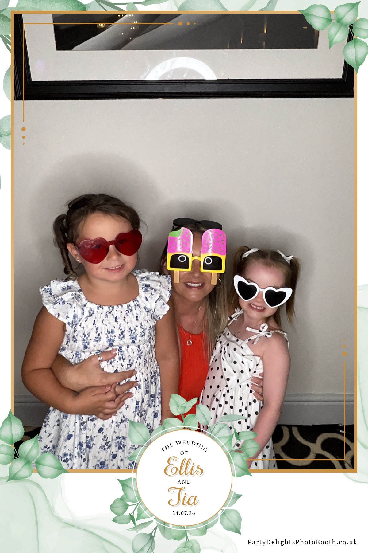 Ellis and Tias wedding | View more photos from the event at gallery.partydelightsphotobooth.co.uk/u/PartyDelightsPhotoBooth/Ellis-and-Tias-wedding