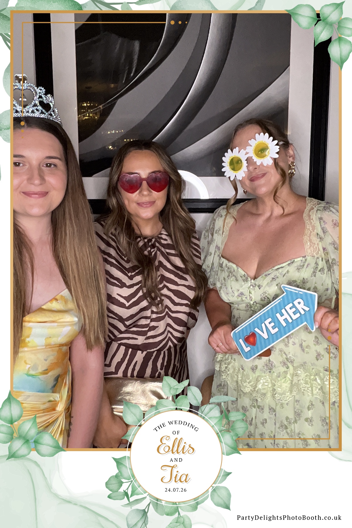 Ellis and Tias wedding | View more photos from the event at gallery.partydelightsphotobooth.co.uk/u/PartyDelightsPhotoBooth/Ellis-and-Tias-wedding