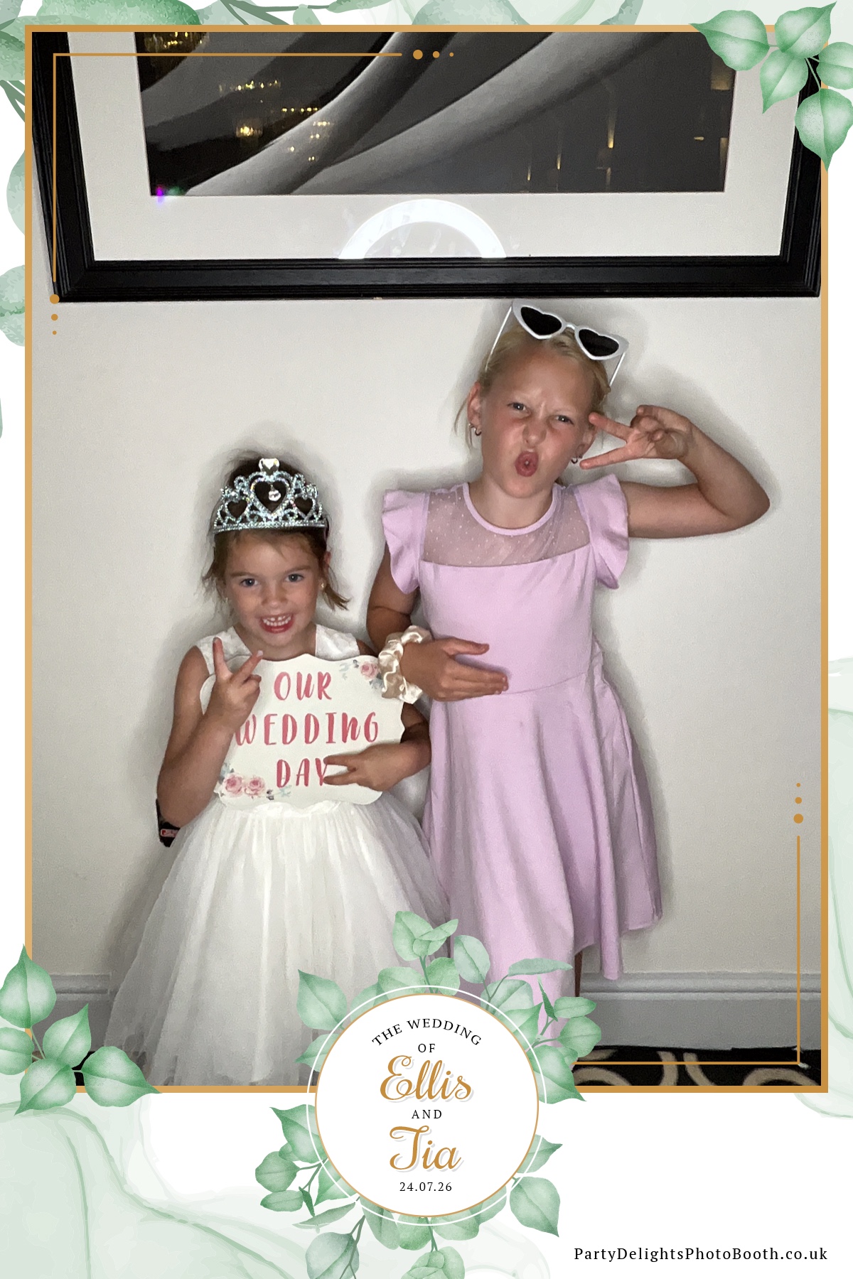 Ellis and Tias wedding | View more photos from the event at gallery.partydelightsphotobooth.co.uk/u/PartyDelightsPhotoBooth/Ellis-and-Tias-wedding