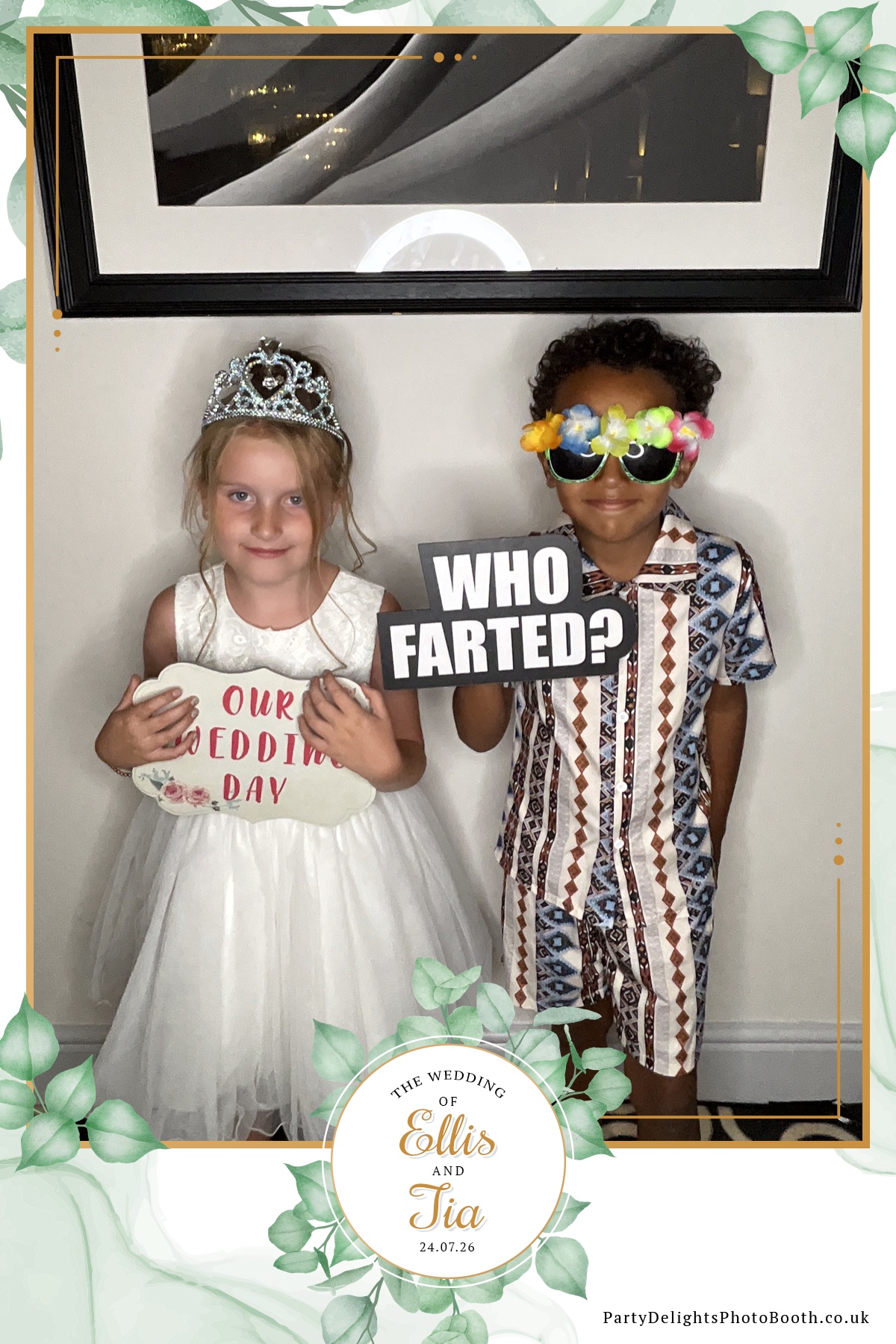 Ellis and Tias wedding | View more photos from the event at gallery.partydelightsphotobooth.co.uk/u/PartyDelightsPhotoBooth/Ellis-and-Tias-wedding