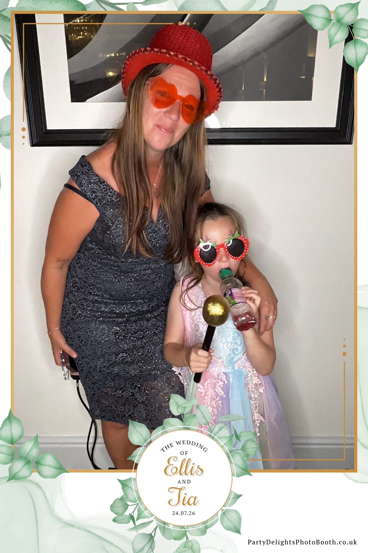 Ellis and Tias wedding | View more photos from the event at gallery.partydelightsphotobooth.co.uk/u/PartyDelightsPhotoBooth/Ellis-and-Tias-wedding