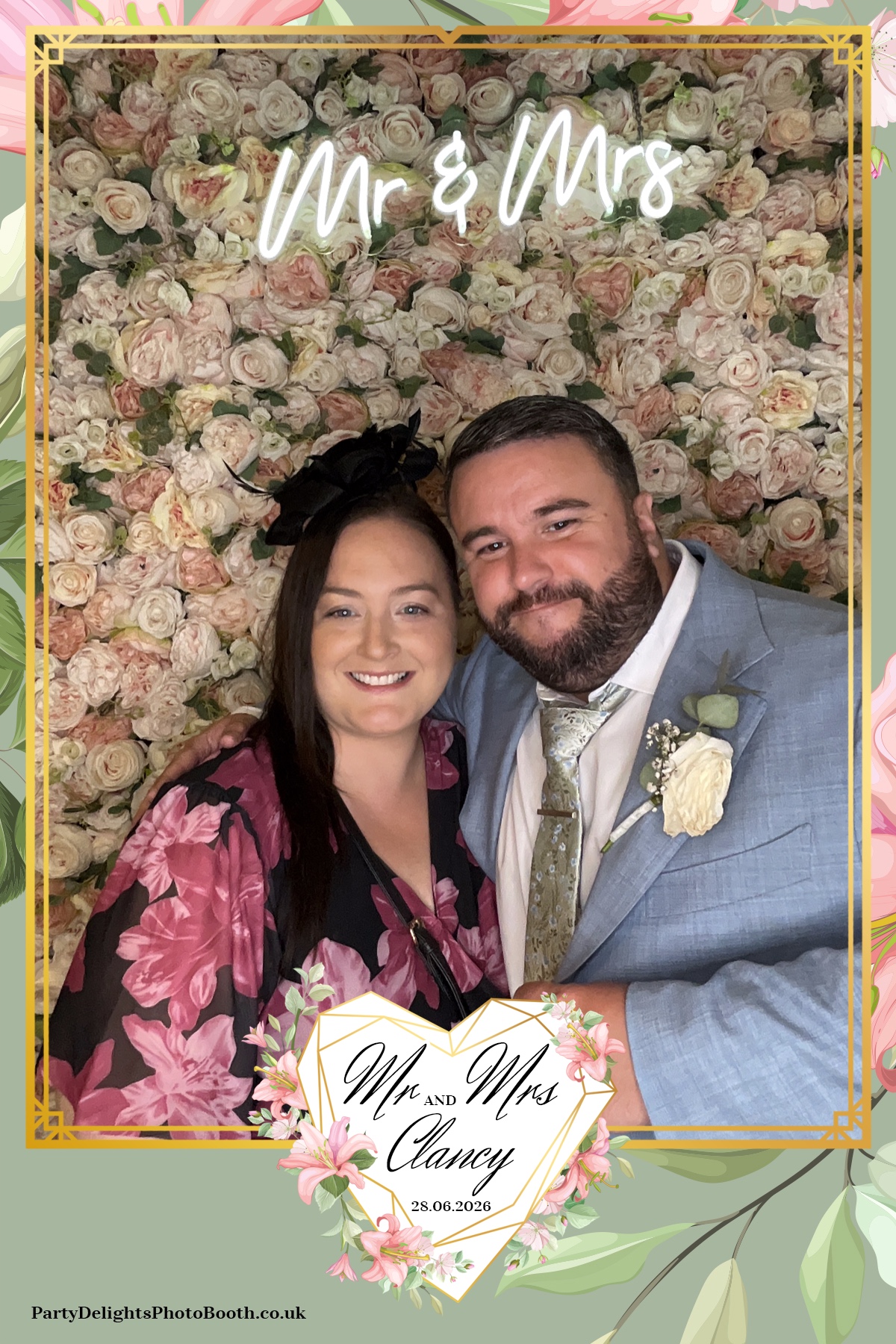 Kelly & Simon Wedding | View more photos from the event at gallery.partydelightsphotobooth.co.uk/u/PartyDelightsPhotoBooth/Kelly-Simon-Wedding