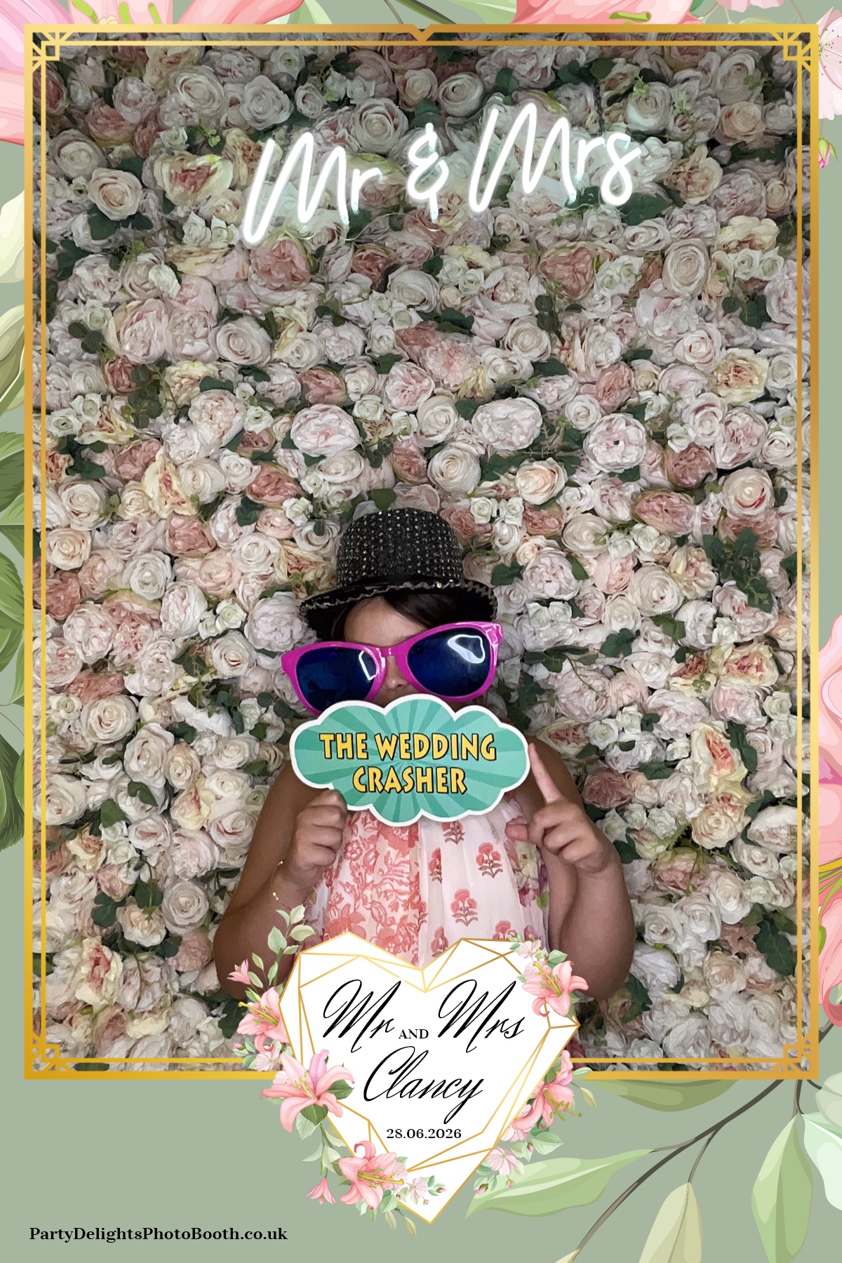 Kelly & Simon Wedding | View more photos from the event at gallery.partydelightsphotobooth.co.uk/u/PartyDelightsPhotoBooth/Kelly-Simon-Wedding