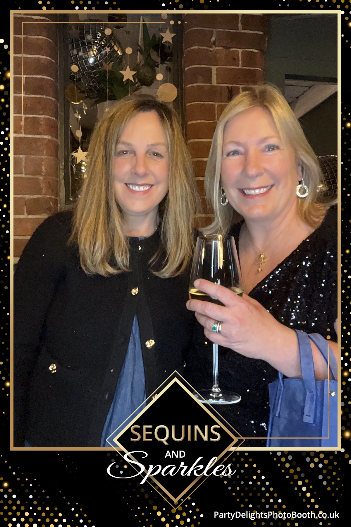 Lucy and Micaela's birthdays (50 + 45) | View more photos from the event at gallery.partydelightsphotobooth.co.uk/u/PartyDelightsPhotoBooth/Lucy-and-Micaelas-birthdays-50-45