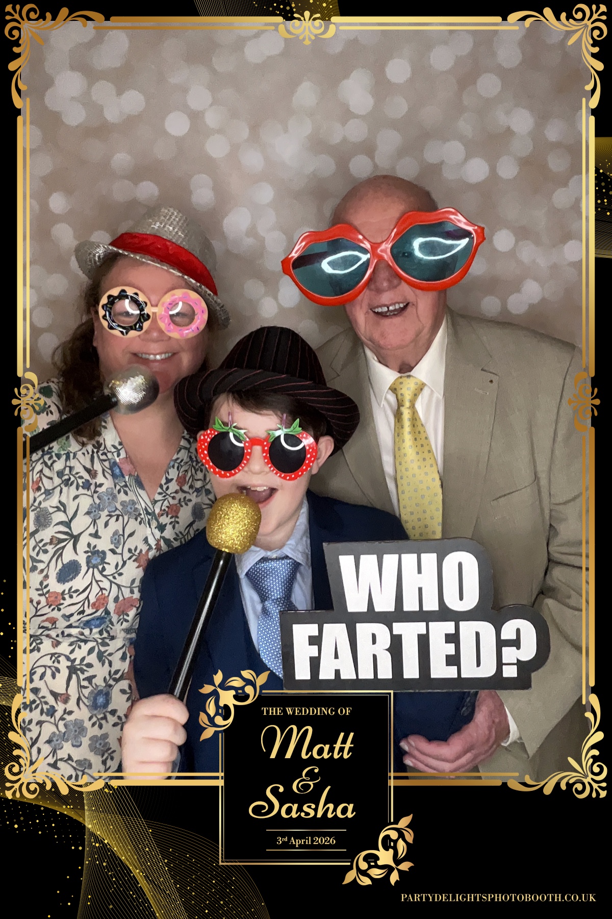 Matt and Sasha Wedding | View more photos from the event at gallery.partydelightsphotobooth.co.uk/u/PartyDelightsPhotoBooth/Matt-and-Sasha-Wedding