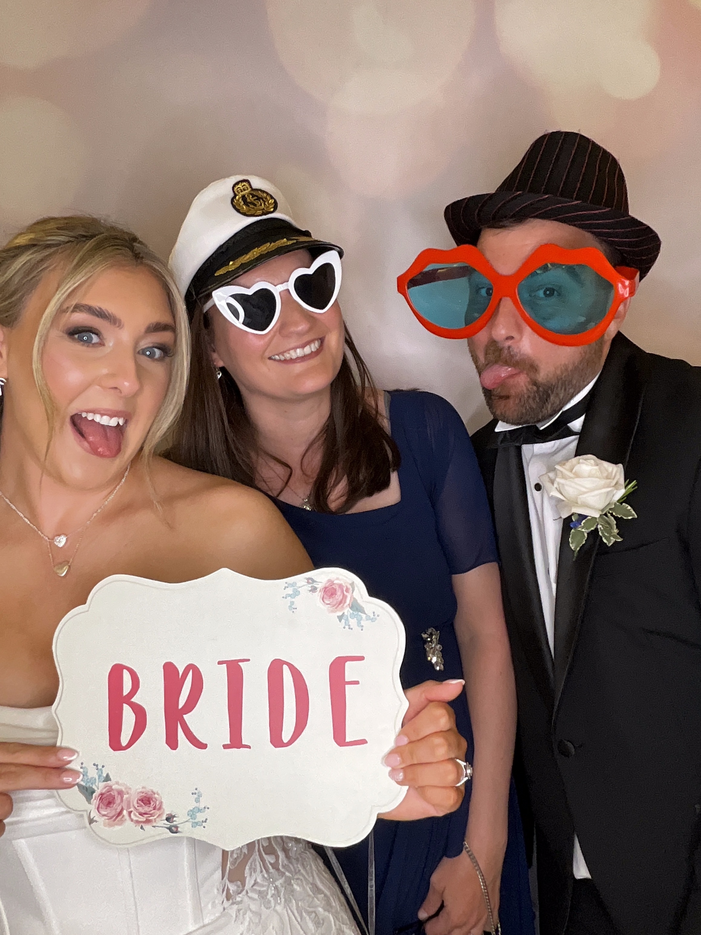 Rio & Edwards Wedding Day | View more photos from the event at gallery.partydelightsphotobooth.co.uk/u/PartyDelightsPhotoBooth/Rio-Edwards-Wedding-Day