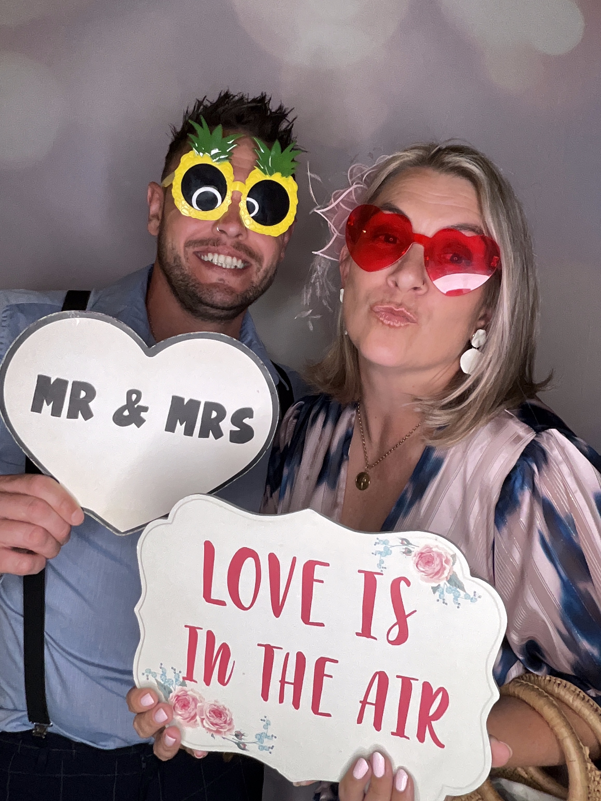 Rio & Edwards Wedding Day | View more photos from the event at gallery.partydelightsphotobooth.co.uk/u/PartyDelightsPhotoBooth/Rio-Edwards-Wedding-Day