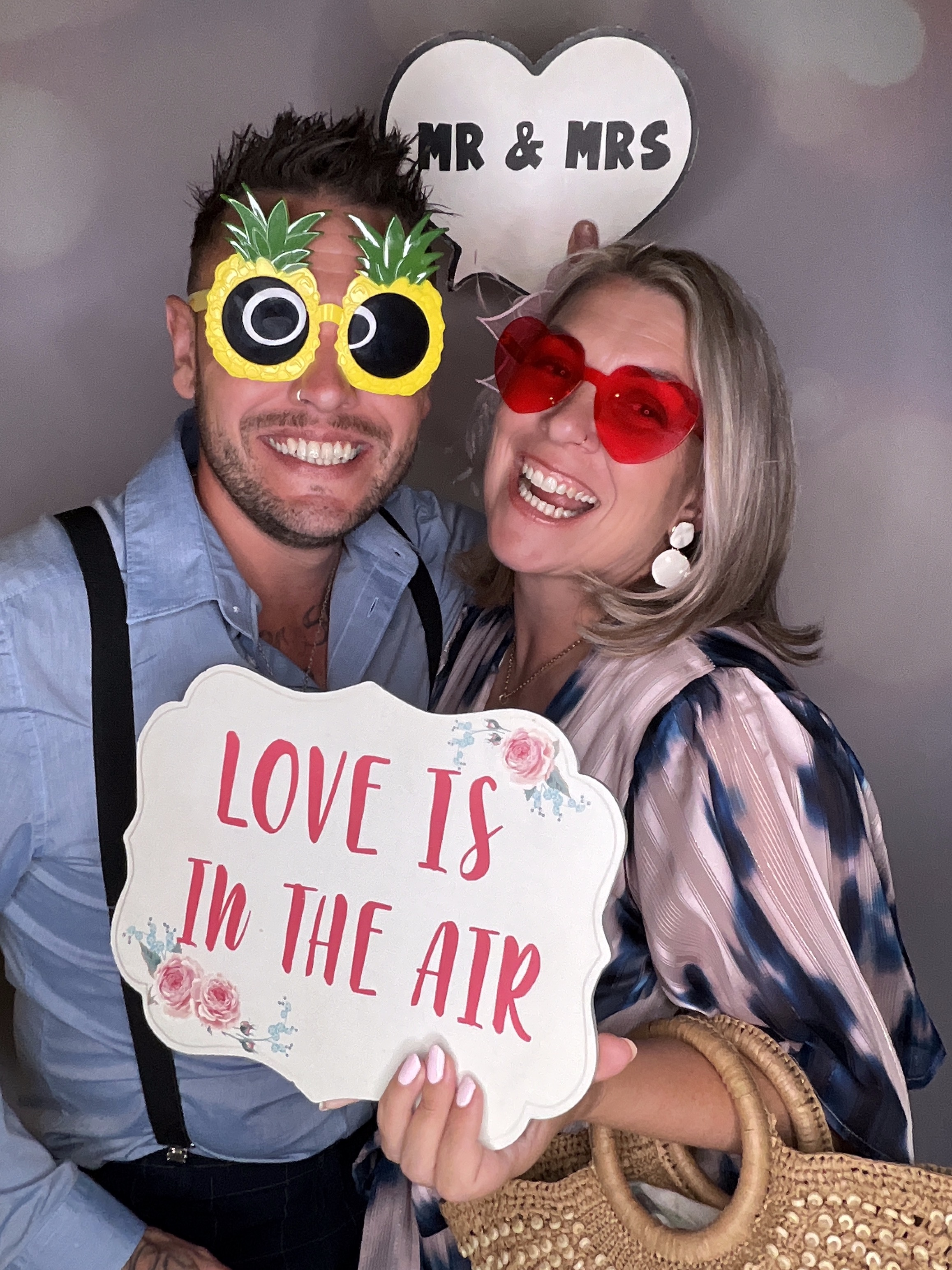 Rio & Edwards Wedding Day | View more photos from the event at gallery.partydelightsphotobooth.co.uk/u/PartyDelightsPhotoBooth/Rio-Edwards-Wedding-Day