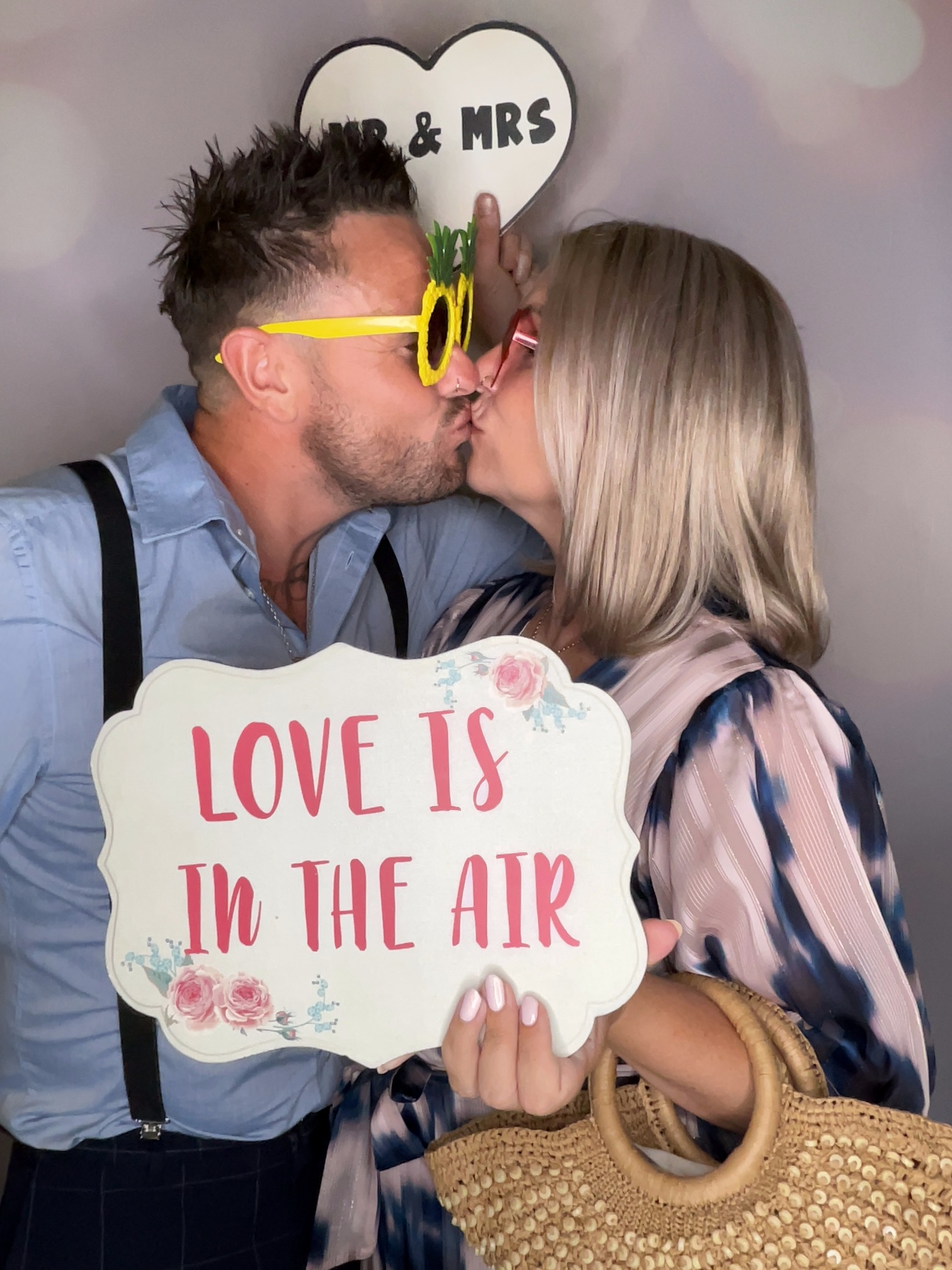 Rio & Edwards Wedding Day | View more photos from the event at gallery.partydelightsphotobooth.co.uk/u/PartyDelightsPhotoBooth/Rio-Edwards-Wedding-Day