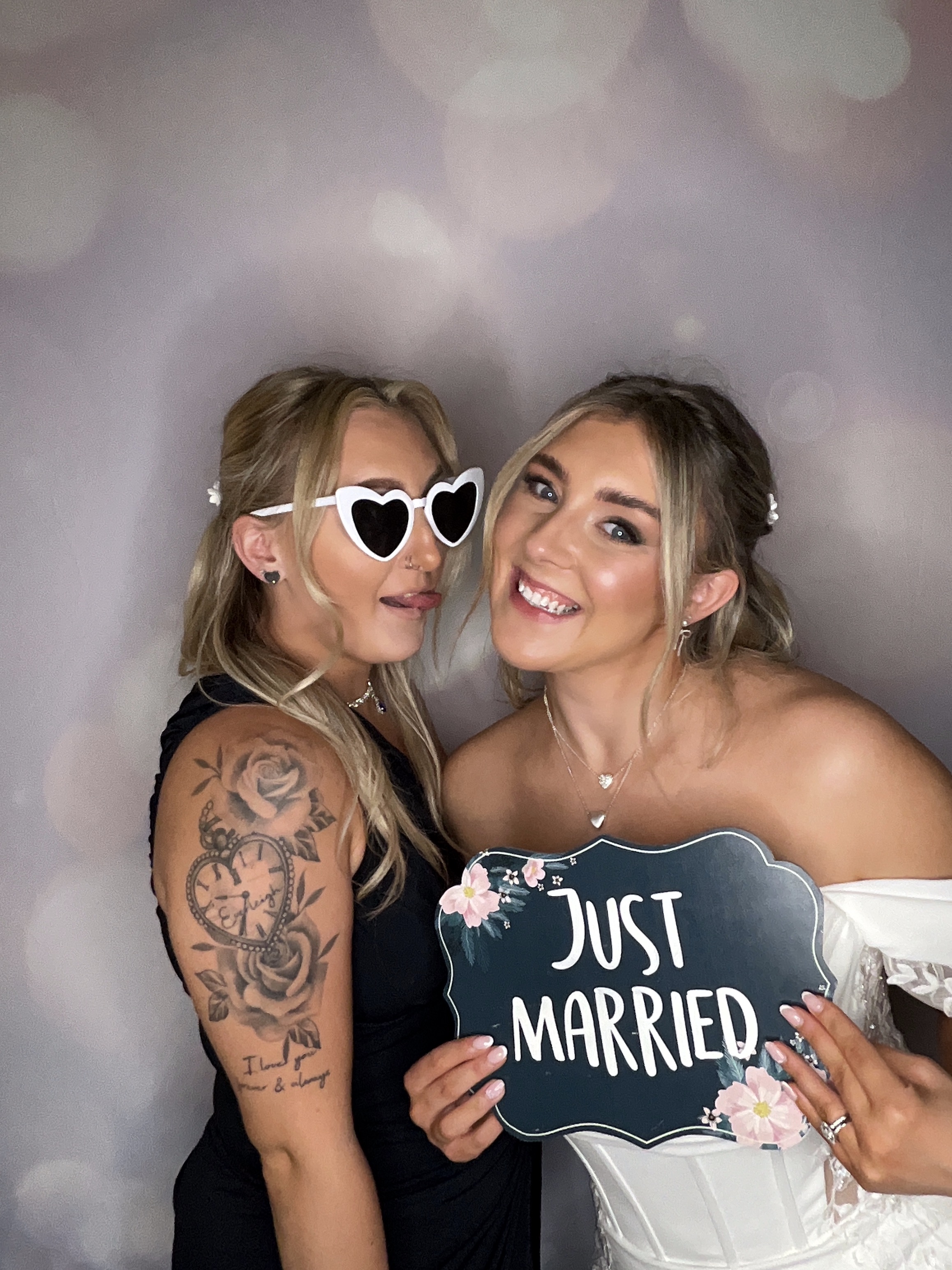 Rio & Edwards Wedding Day | View more photos from the event at gallery.partydelightsphotobooth.co.uk/u/PartyDelightsPhotoBooth/Rio-Edwards-Wedding-Day