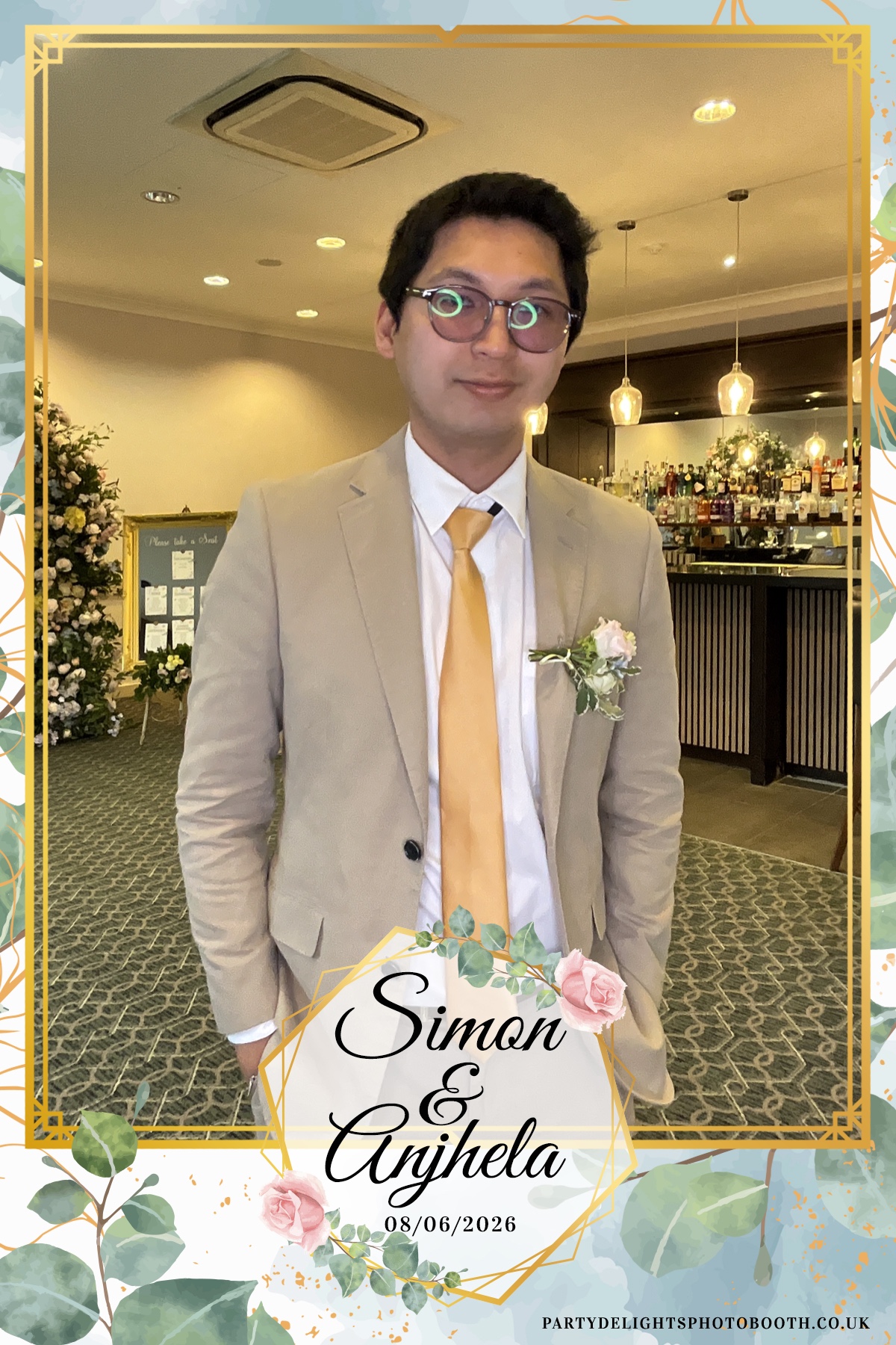 Simon and Anjhela’s Wedding | View more photos from the event at gallery.partydelightsphotobooth.co.uk/u/PartyDelightsPhotoBooth/Simon-and-Anjhela’s-Wedding