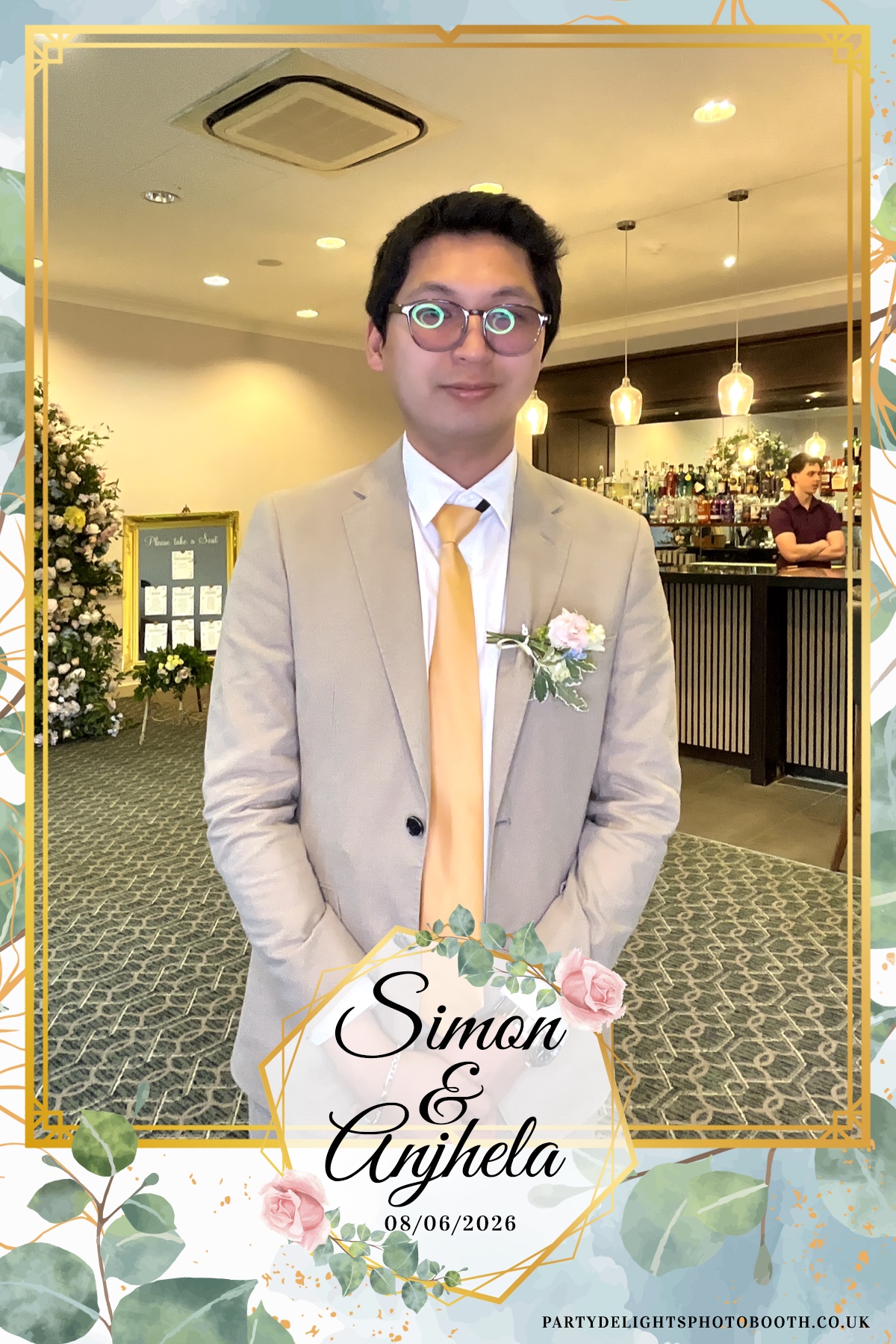 Simon and Anjhela’s Wedding | View more photos from the event at gallery.partydelightsphotobooth.co.uk/u/PartyDelightsPhotoBooth/Simon-and-Anjhela’s-Wedding