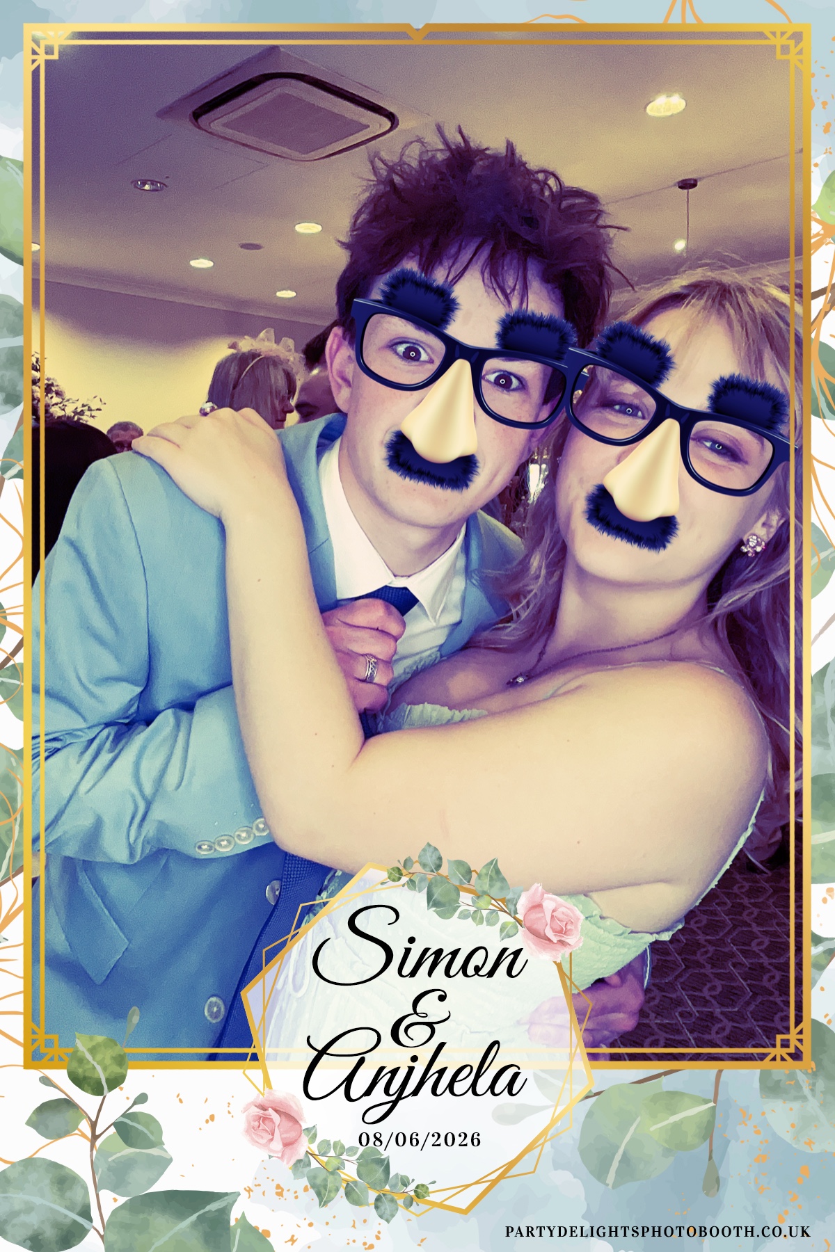 Simon and Anjhela’s Wedding | View more photos from the event at gallery.partydelightsphotobooth.co.uk/u/PartyDelightsPhotoBooth/Simon-and-Anjhela’s-Wedding