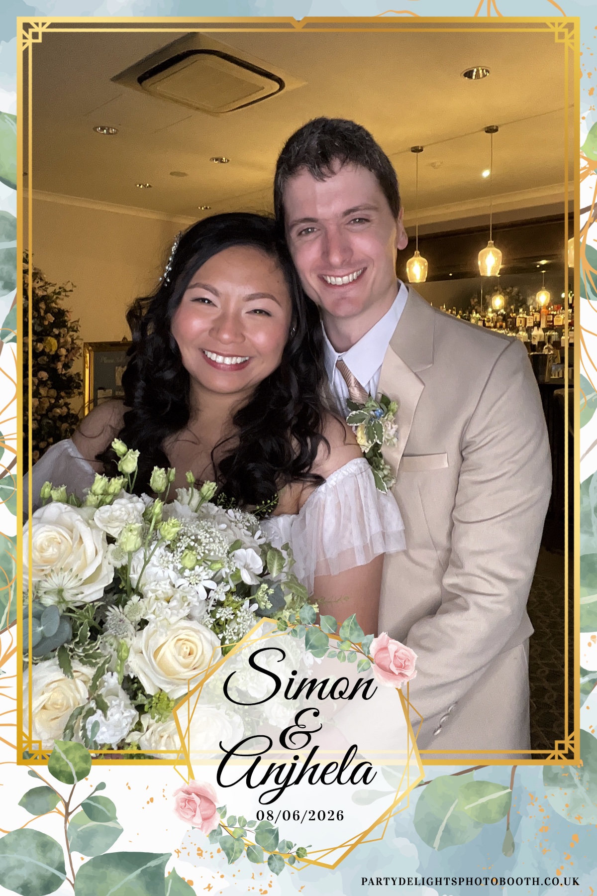 Simon and Anjhela’s Wedding | View more photos from the event at gallery.partydelightsphotobooth.co.uk/u/PartyDelightsPhotoBooth/Simon-and-Anjhela’s-Wedding
