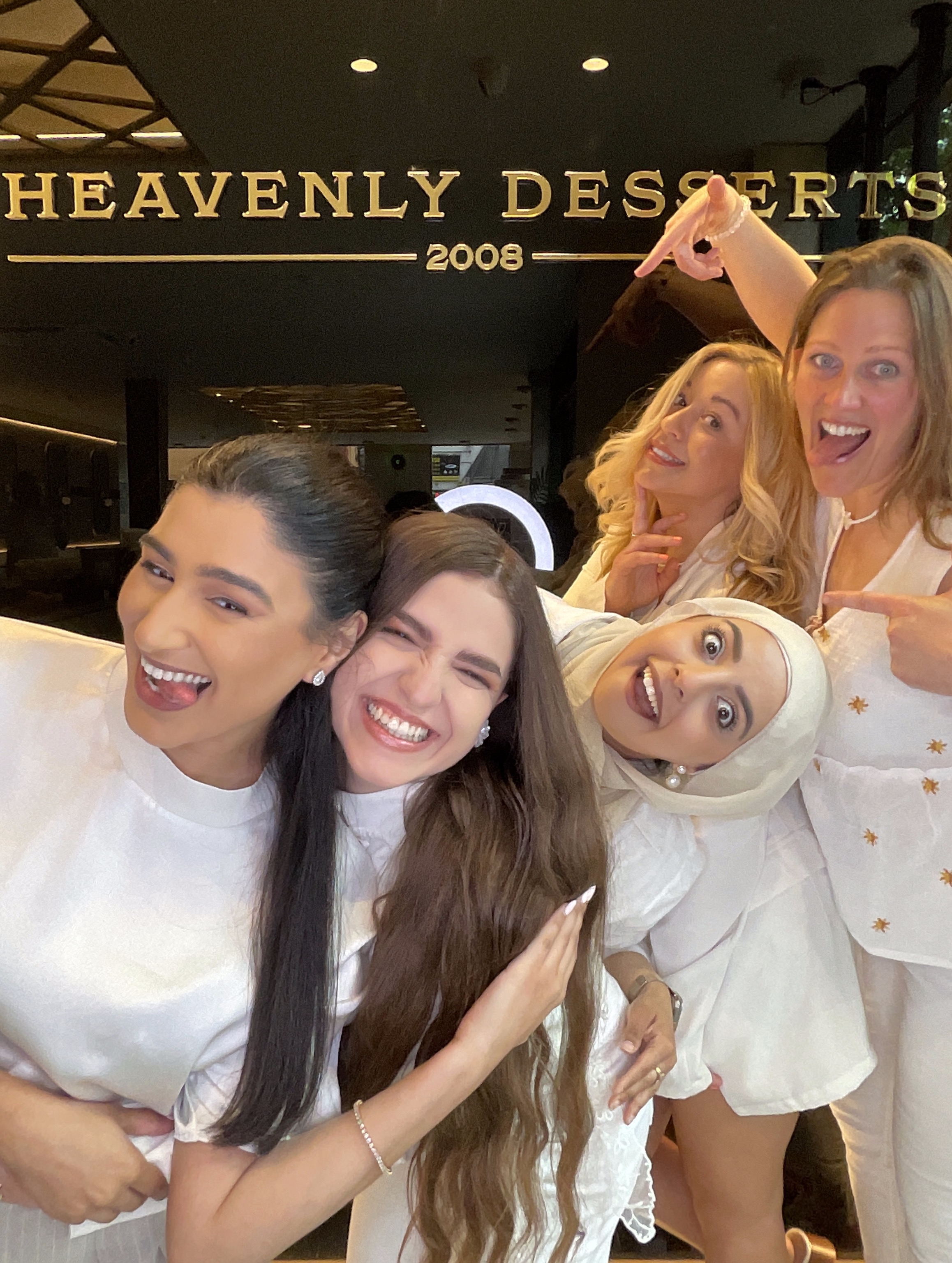 The White Party | View more photos from the event at gallery.partydelightsphotobooth.co.uk/u/PartyDelightsPhotoBooth/The-White-Party