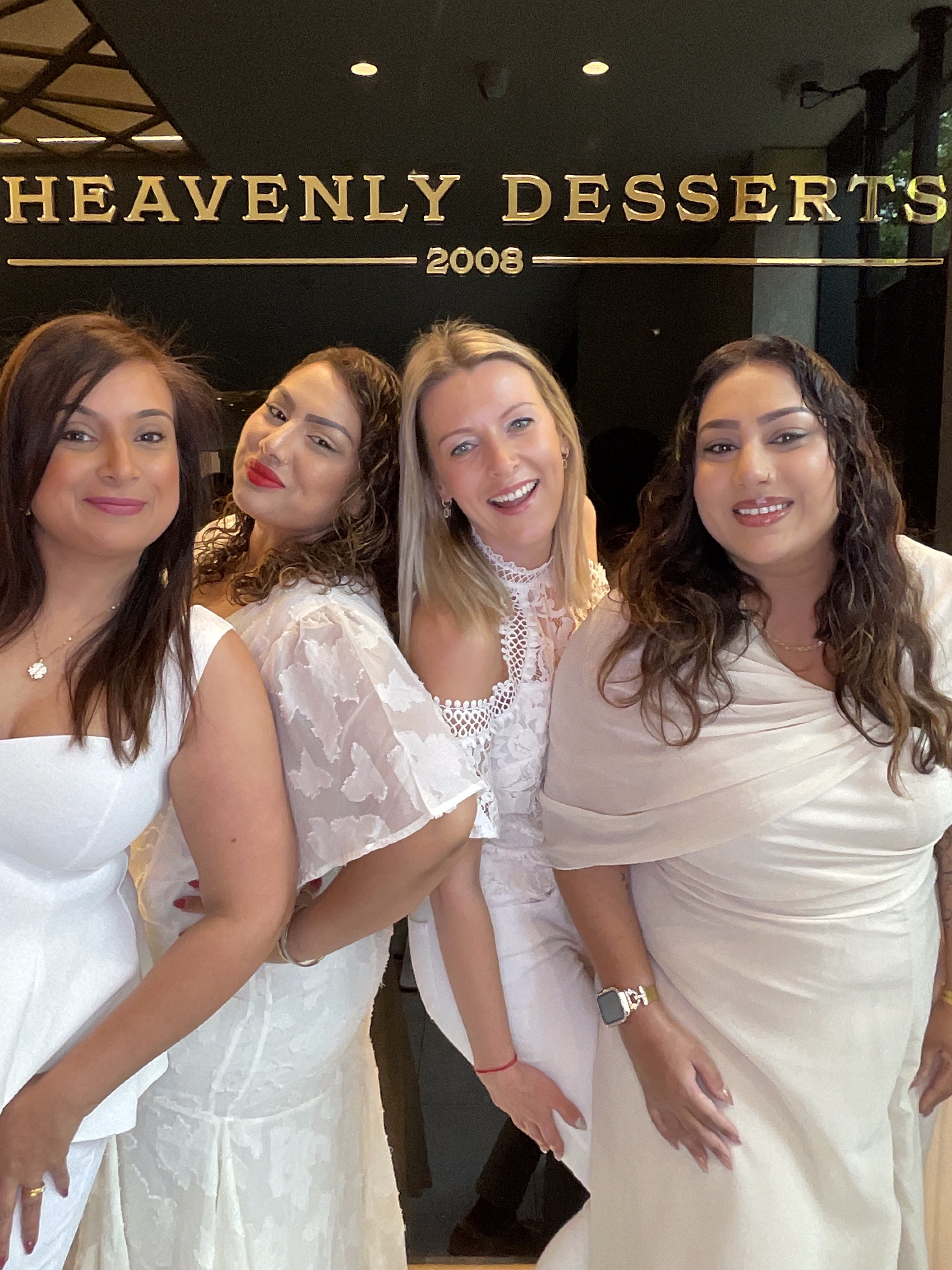 The White Party | View more photos from the event at gallery.partydelightsphotobooth.co.uk/u/PartyDelightsPhotoBooth/The-White-Party