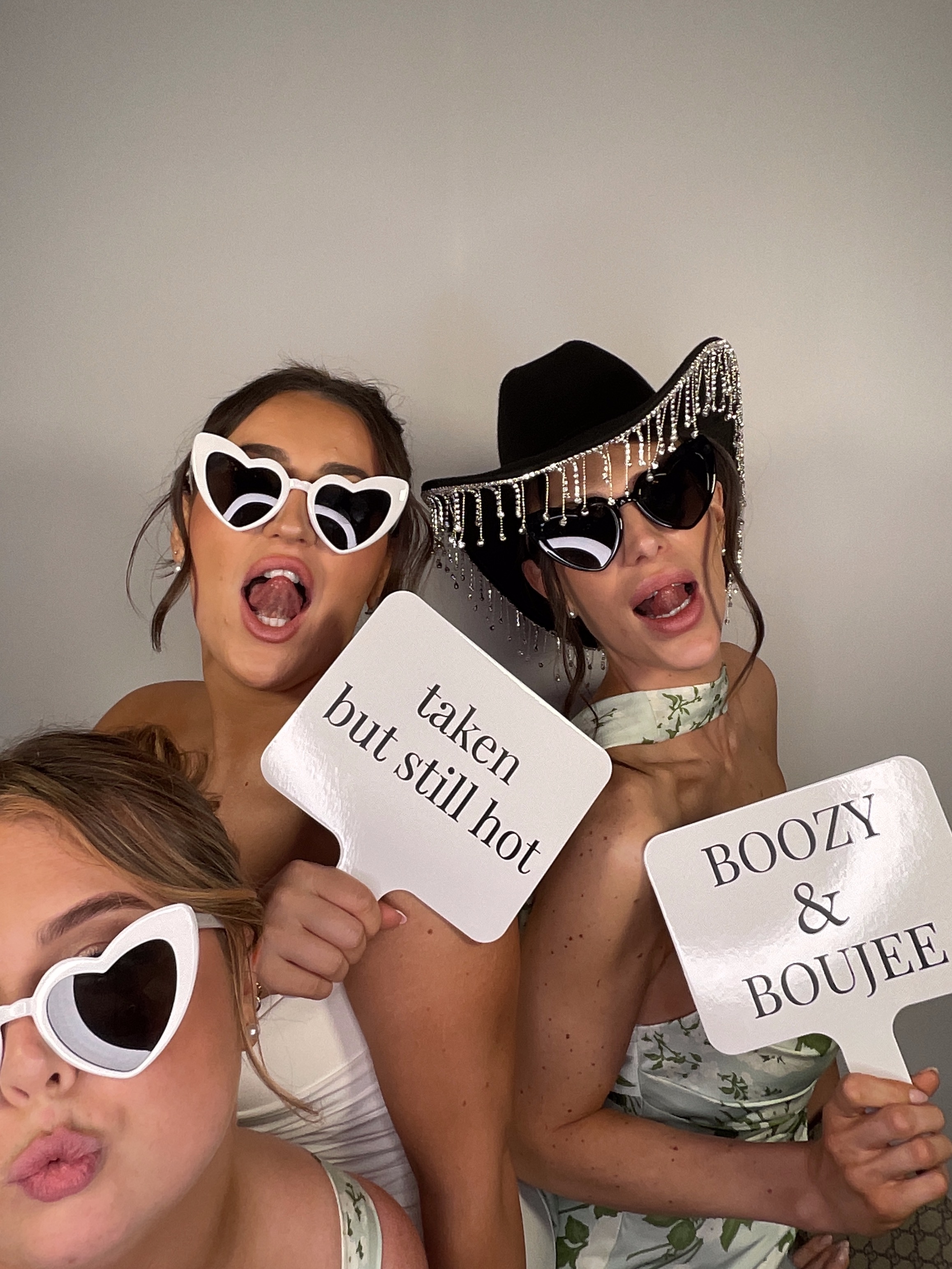 Zoe and Jesse's Wedding | View more photos from the event at gallery.partydelightsphotobooth.co.uk/u/PartyDelightsPhotoBooth/Zoe-and-Jesses-Wedding