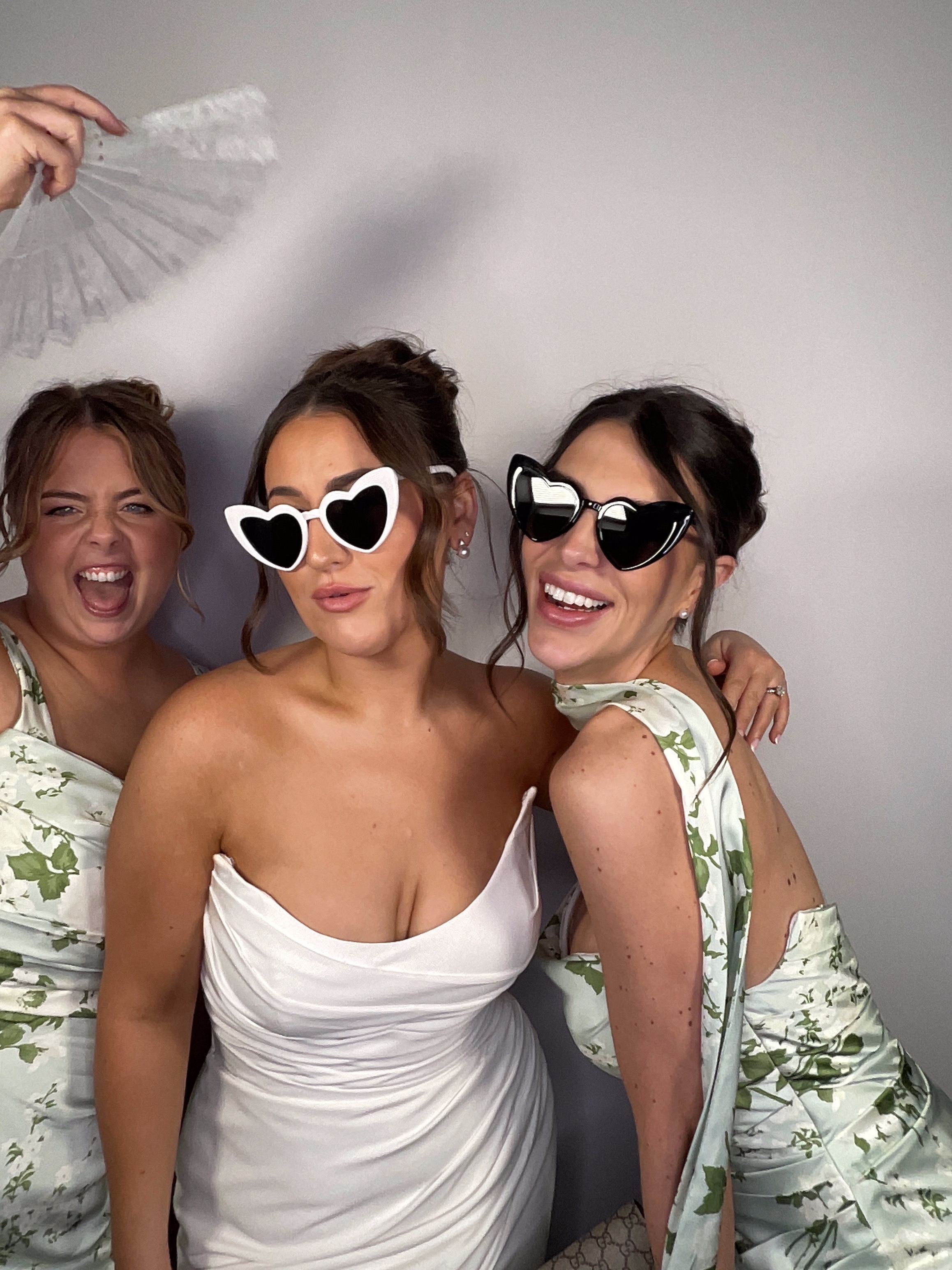 Zoe and Jesse's Wedding | View more photos from the event at gallery.partydelightsphotobooth.co.uk/u/PartyDelightsPhotoBooth/Zoe-and-Jesses-Wedding