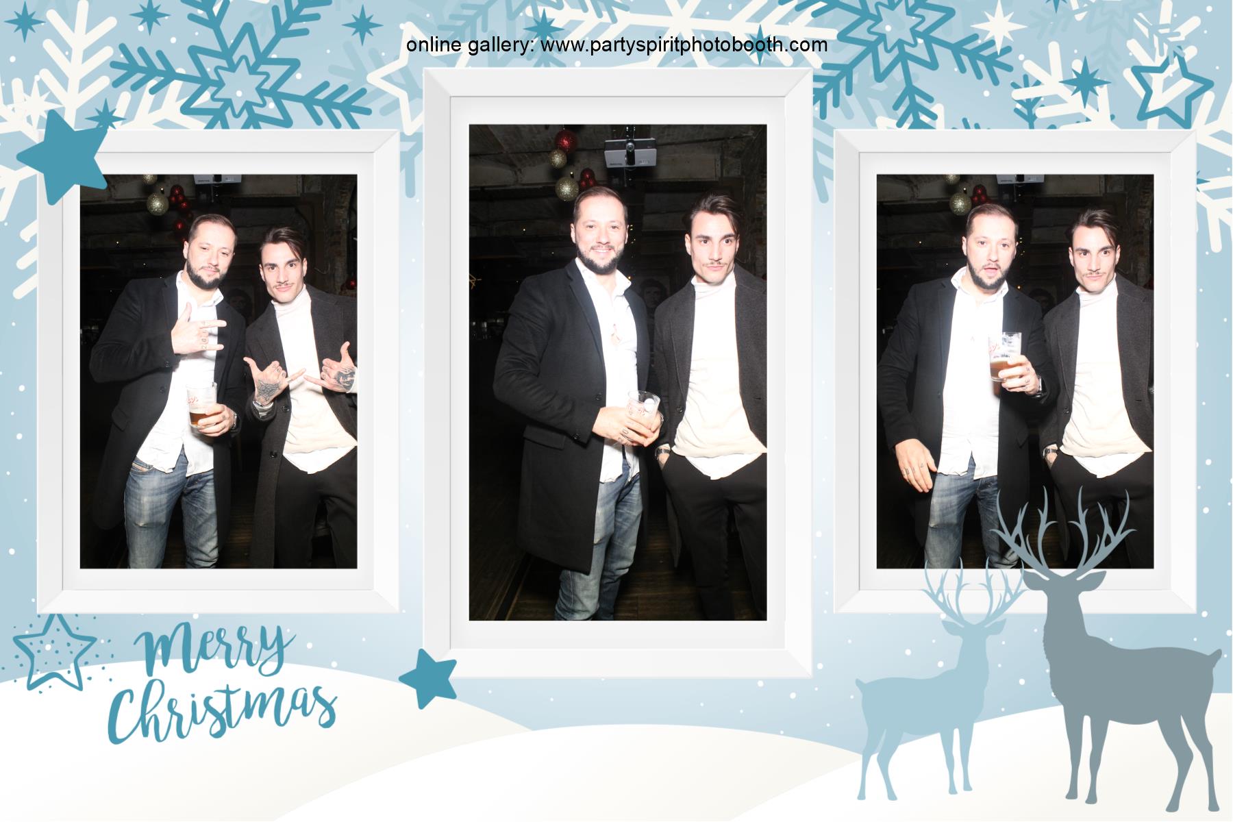 Christmas Party | View more photos from the event at gallery.partyspiritphotobooth.com/u/PartySpiritPhotoBooth/Christmas-Party-6