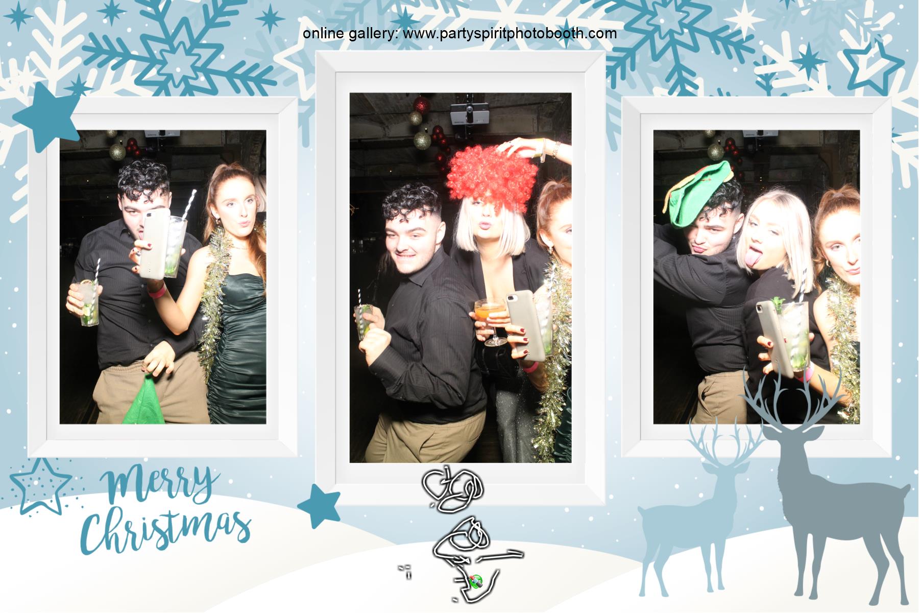 Christmas Party | View more photos from the event at gallery.partyspiritphotobooth.com/u/PartySpiritPhotoBooth/Christmas-Party-6