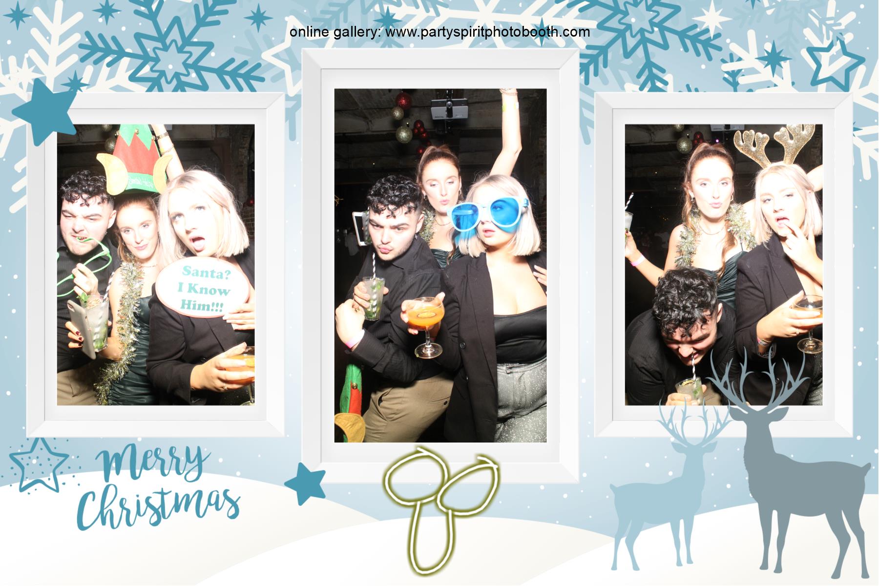 Christmas Party | View more photos from the event at gallery.partyspiritphotobooth.com/u/PartySpiritPhotoBooth/Christmas-Party-6