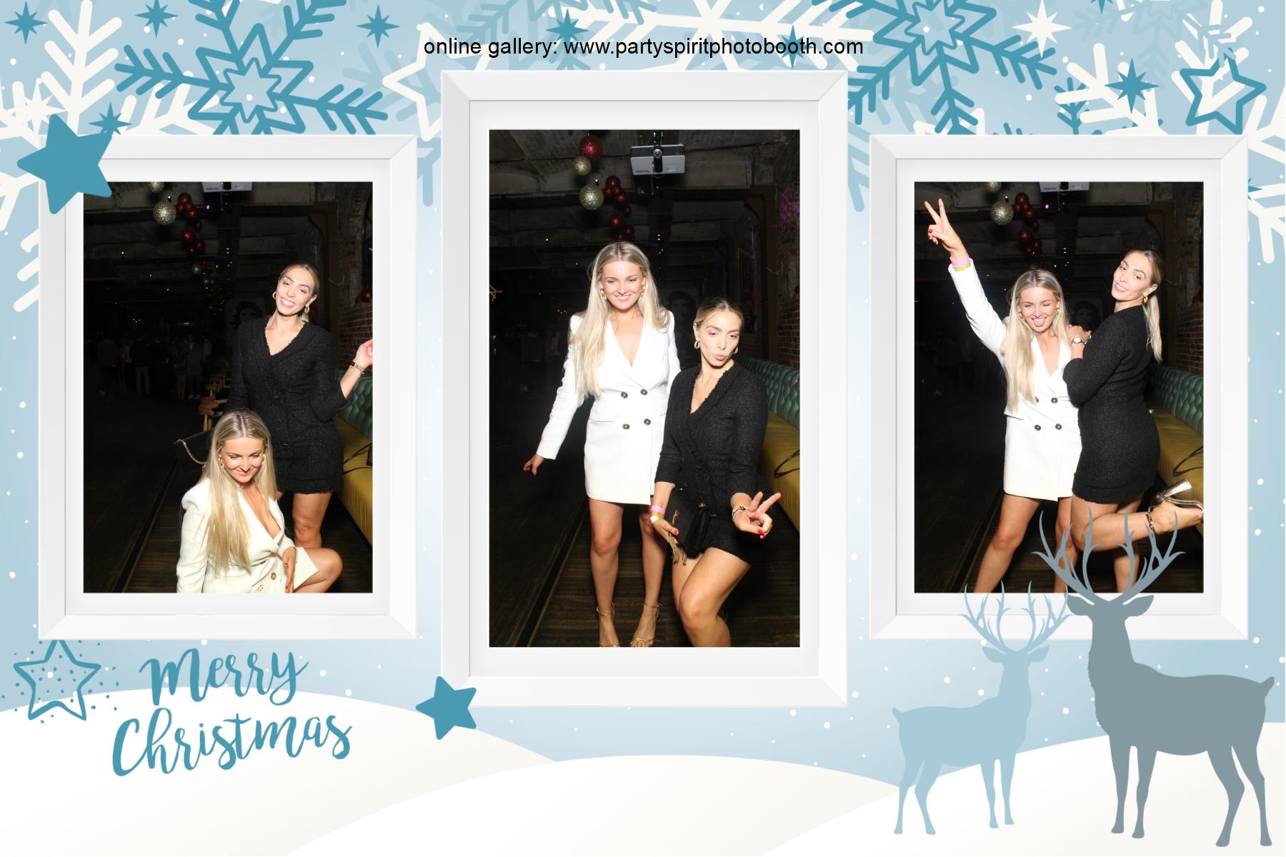 Christmas Party | View more photos from the event at gallery.partyspiritphotobooth.com/u/PartySpiritPhotoBooth/Christmas-Party-6