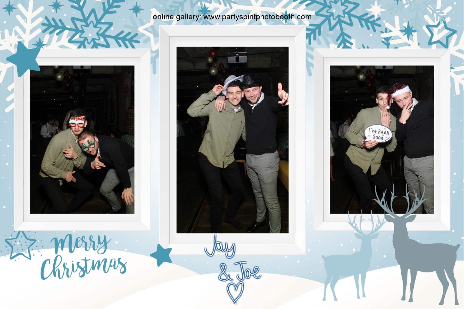 Christmas Party | View more photos from the event at gallery.partyspiritphotobooth.com/u/PartySpiritPhotoBooth/Christmas-Party-6