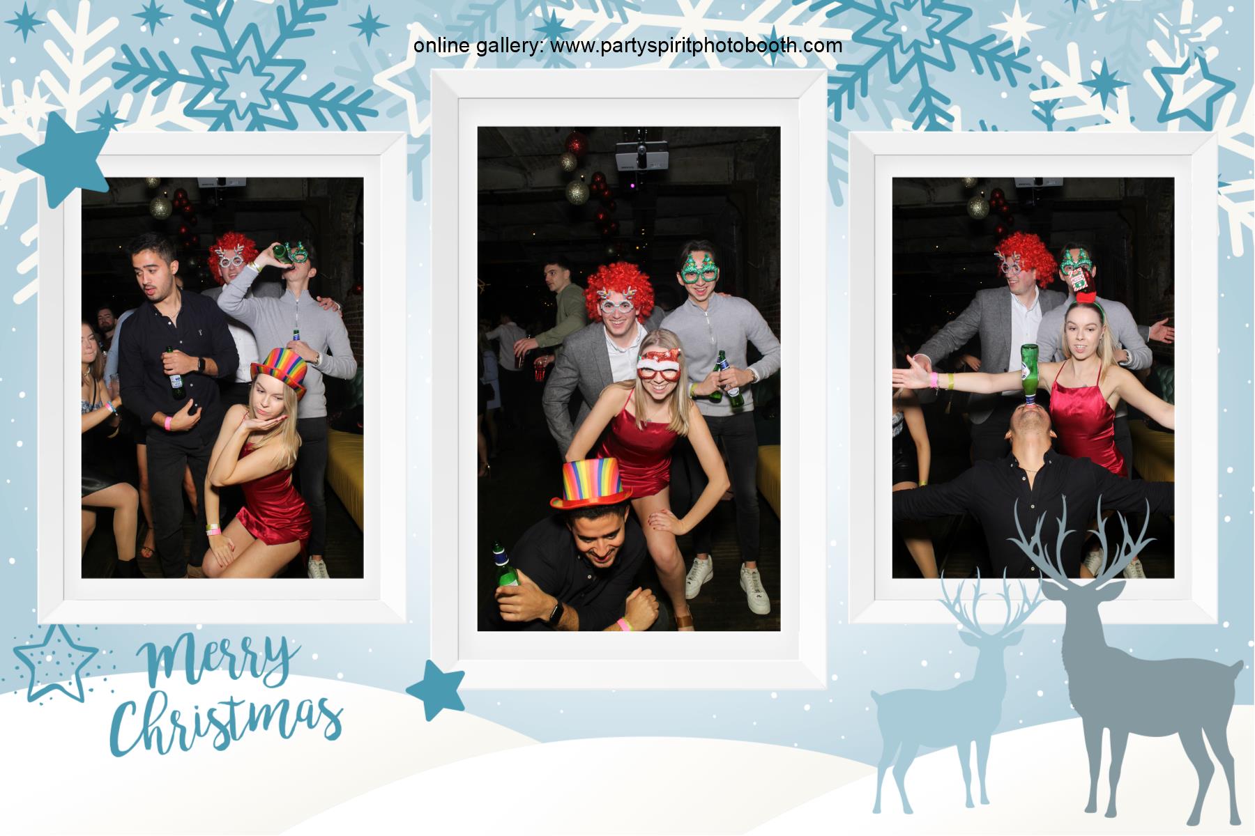 Christmas Party | View more photos from the event at gallery.partyspiritphotobooth.com/u/PartySpiritPhotoBooth/Christmas-Party-6