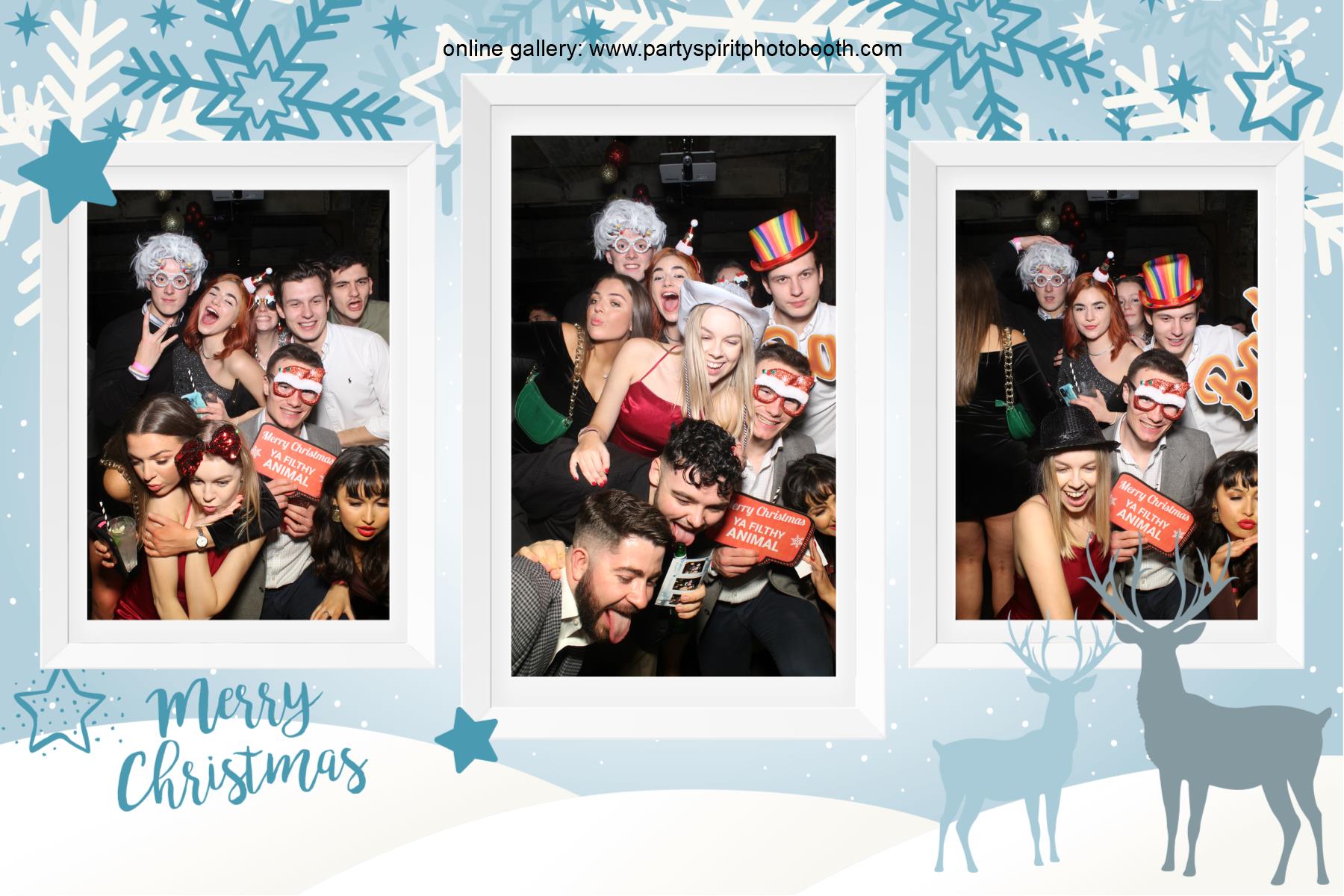 Christmas Party | View more photos from the event at gallery.partyspiritphotobooth.com/u/PartySpiritPhotoBooth/Christmas-Party-6