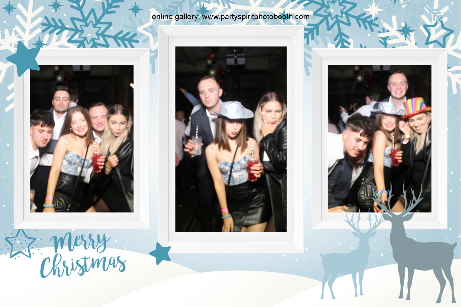 Christmas Party | View more photos from the event at gallery.partyspiritphotobooth.com/u/PartySpiritPhotoBooth/Christmas-Party-6