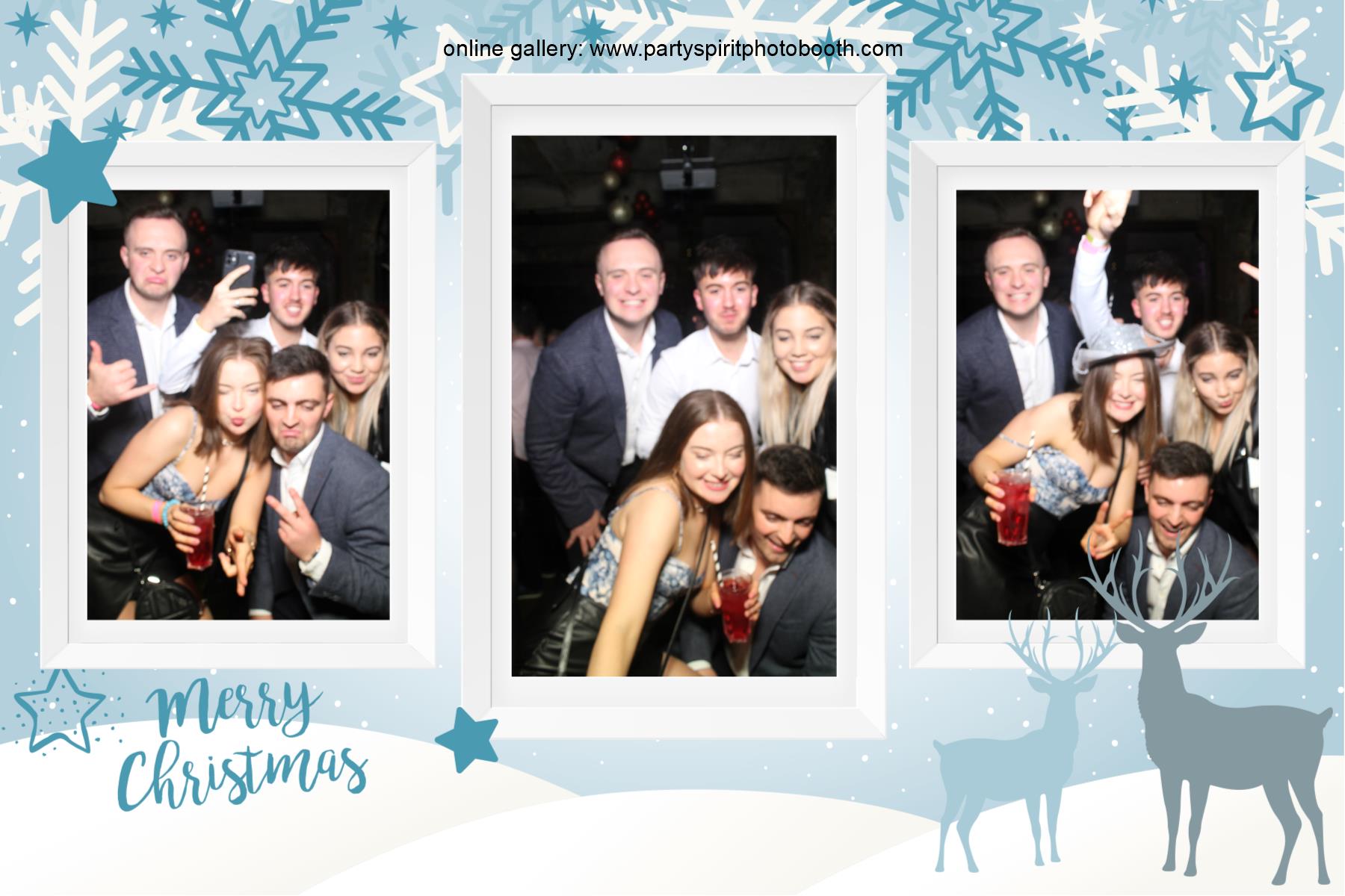 Christmas Party | View more photos from the event at gallery.partyspiritphotobooth.com/u/PartySpiritPhotoBooth/Christmas-Party-6
