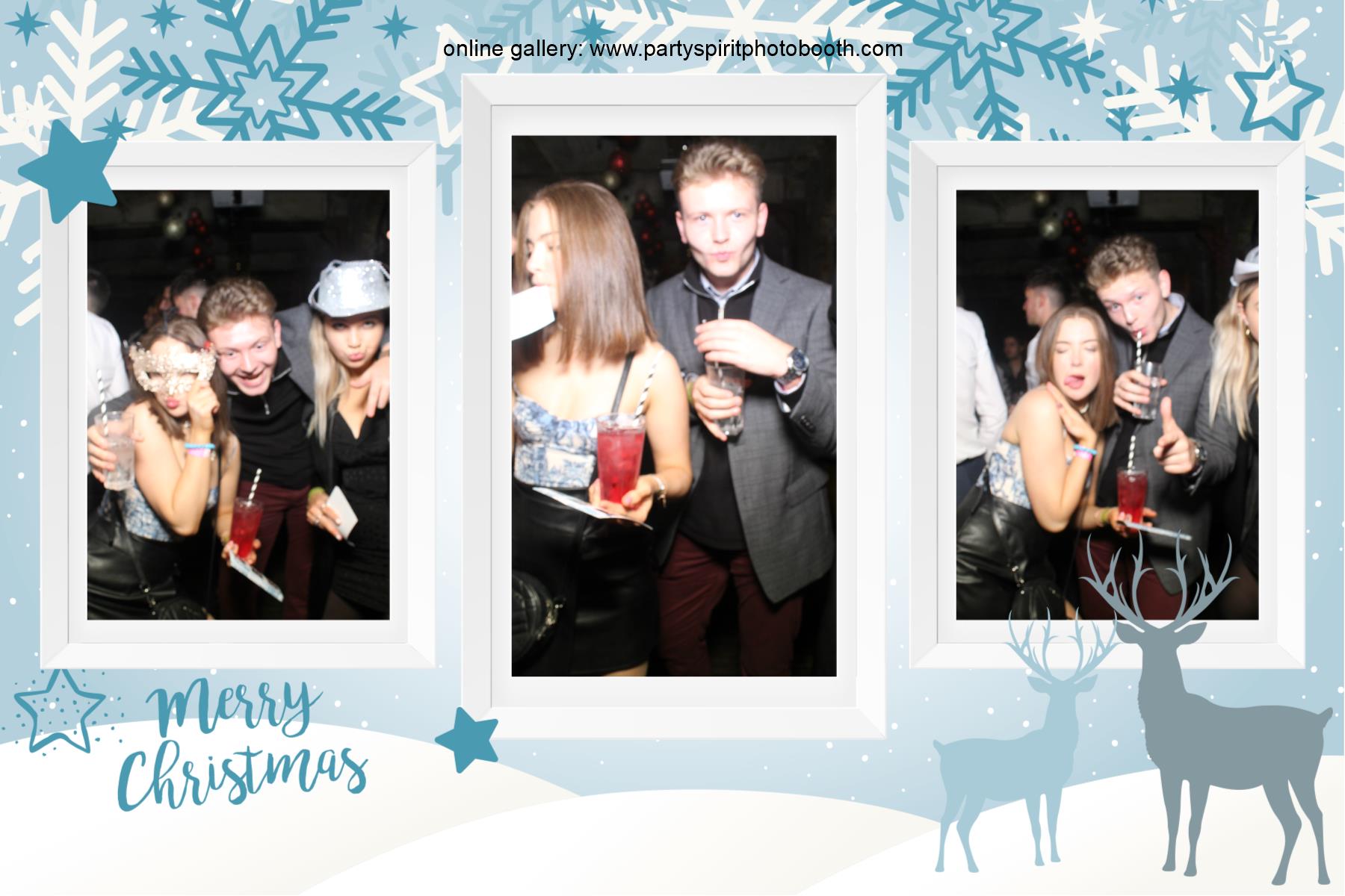 Christmas Party | View more photos from the event at gallery.partyspiritphotobooth.com/u/PartySpiritPhotoBooth/Christmas-Party-6
