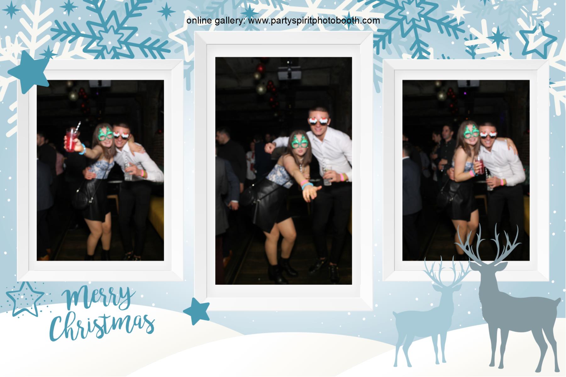 Christmas Party | View more photos from the event at gallery.partyspiritphotobooth.com/u/PartySpiritPhotoBooth/Christmas-Party-6