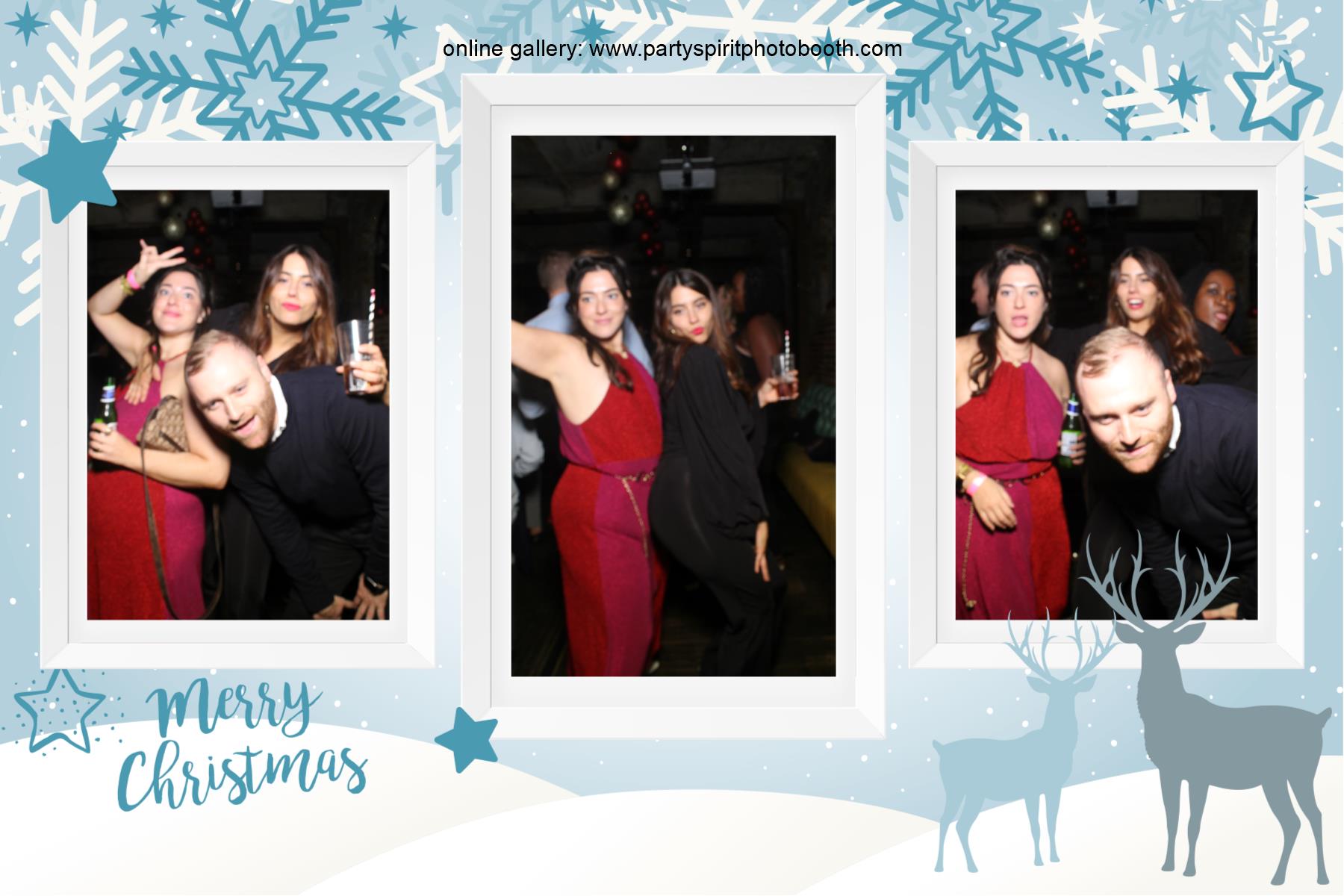 Christmas Party | View more photos from the event at gallery.partyspiritphotobooth.com/u/PartySpiritPhotoBooth/Christmas-Party-6