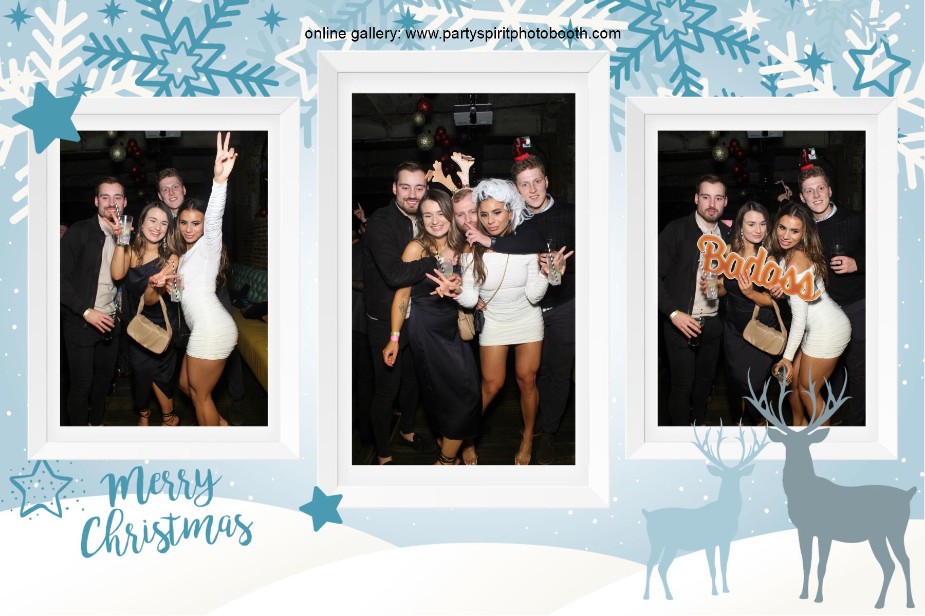 Christmas Party | View more photos from the event at gallery.partyspiritphotobooth.com/u/PartySpiritPhotoBooth/Christmas-Party-6