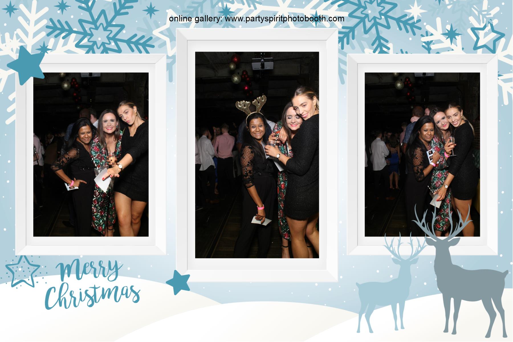 Christmas Party | View more photos from the event at gallery.partyspiritphotobooth.com/u/PartySpiritPhotoBooth/Christmas-Party-6