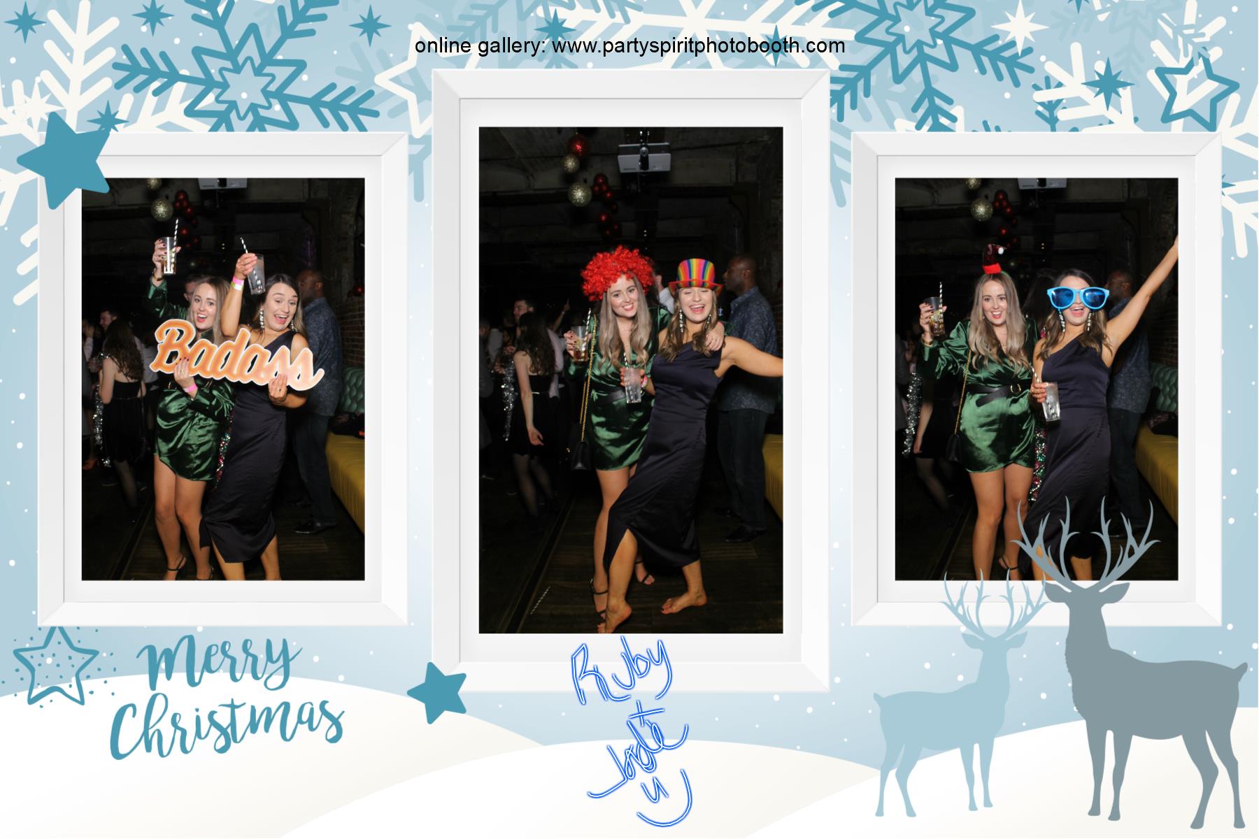 Christmas Party | View more photos from the event at gallery.partyspiritphotobooth.com/u/PartySpiritPhotoBooth/Christmas-Party-6