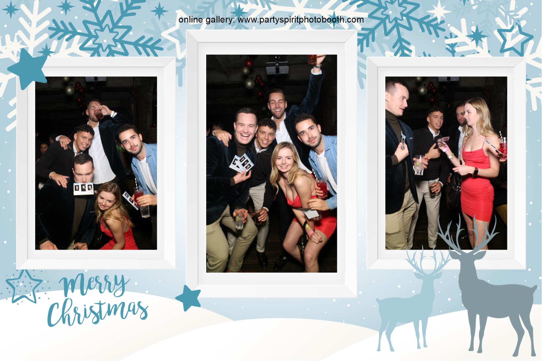 Christmas Party | View more photos from the event at gallery.partyspiritphotobooth.com/u/PartySpiritPhotoBooth/Christmas-Party-6