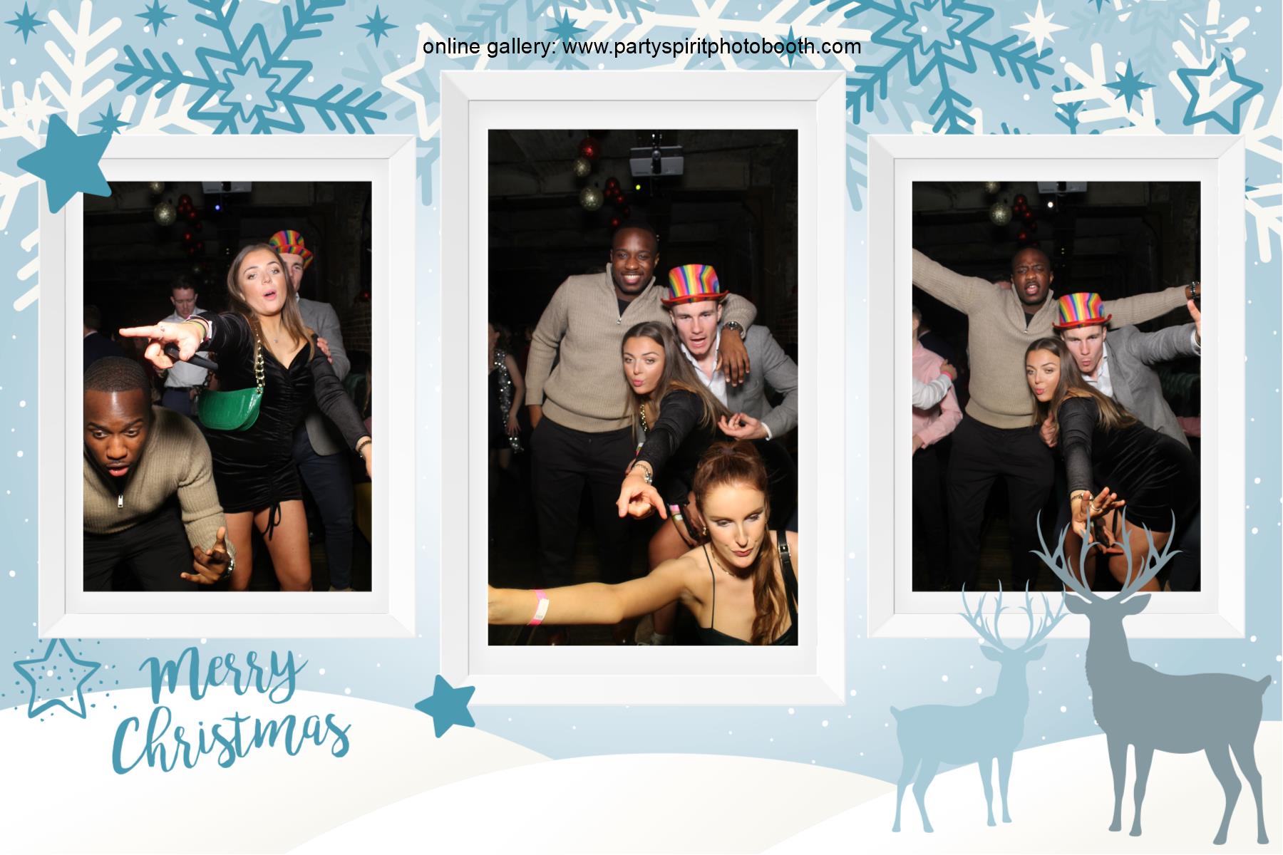 Christmas Party | View more photos from the event at gallery.partyspiritphotobooth.com/u/PartySpiritPhotoBooth/Christmas-Party-6