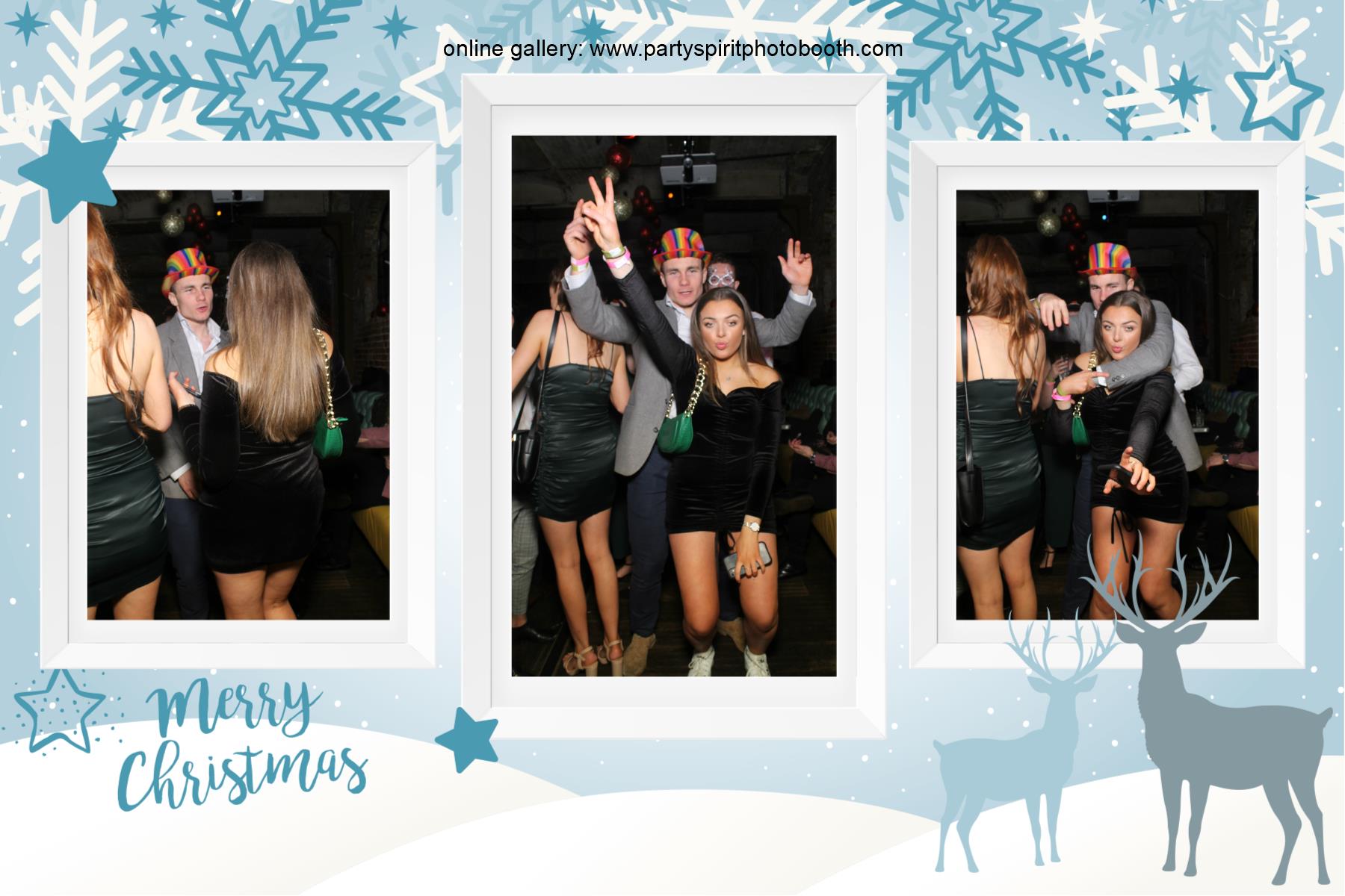 Christmas Party | View more photos from the event at gallery.partyspiritphotobooth.com/u/PartySpiritPhotoBooth/Christmas-Party-6