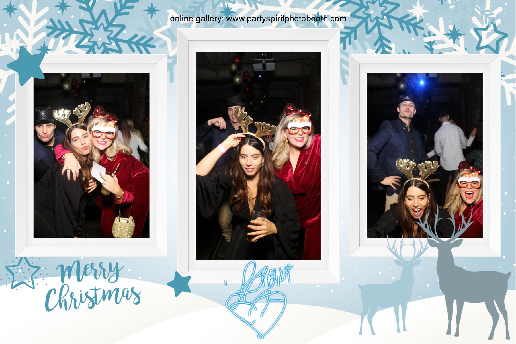 Christmas Party | View more photos from the event at gallery.partyspiritphotobooth.com/u/PartySpiritPhotoBooth/Christmas-Party-6