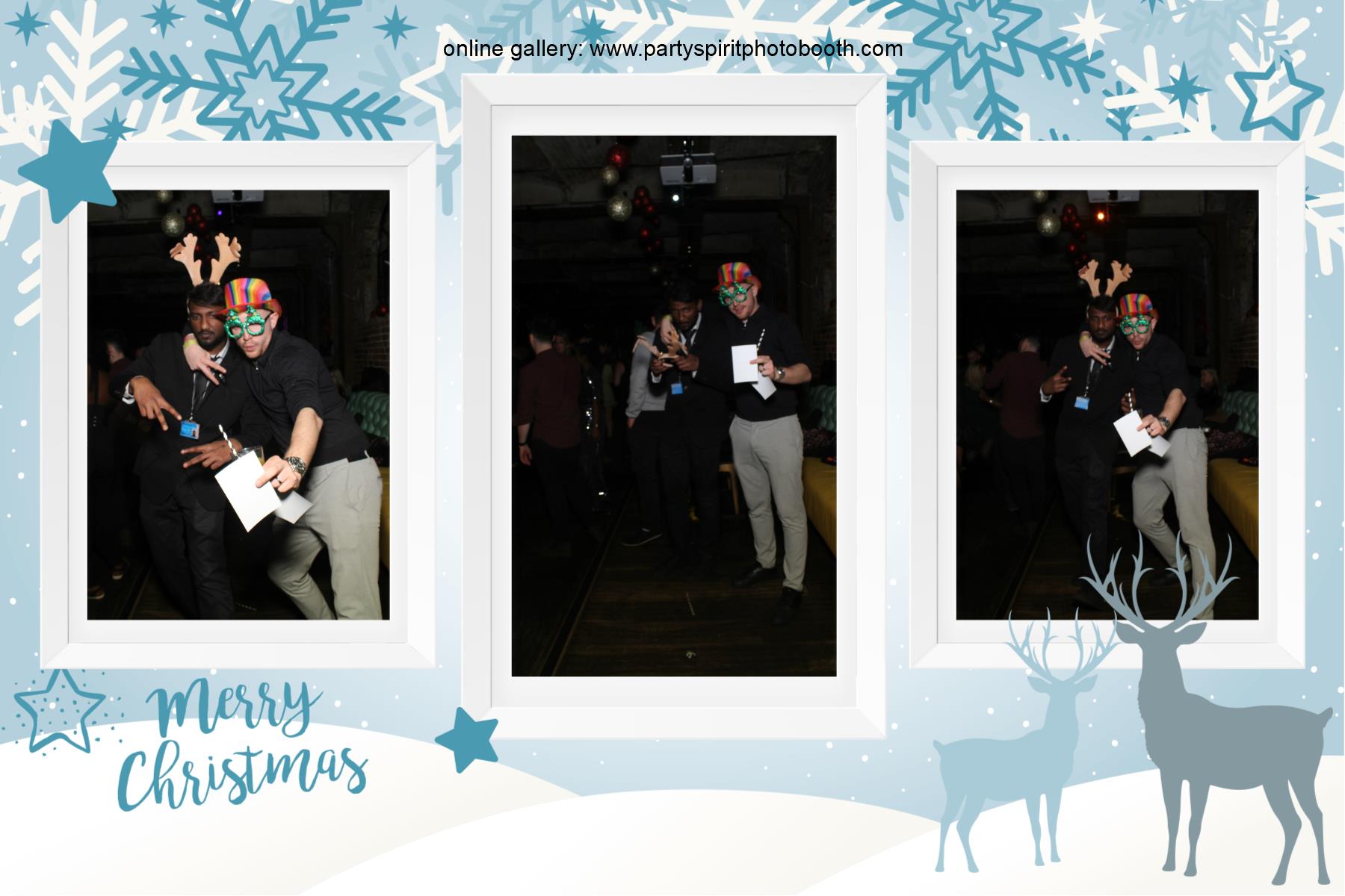 Christmas Party | View more photos from the event at gallery.partyspiritphotobooth.com/u/PartySpiritPhotoBooth/Christmas-Party-6