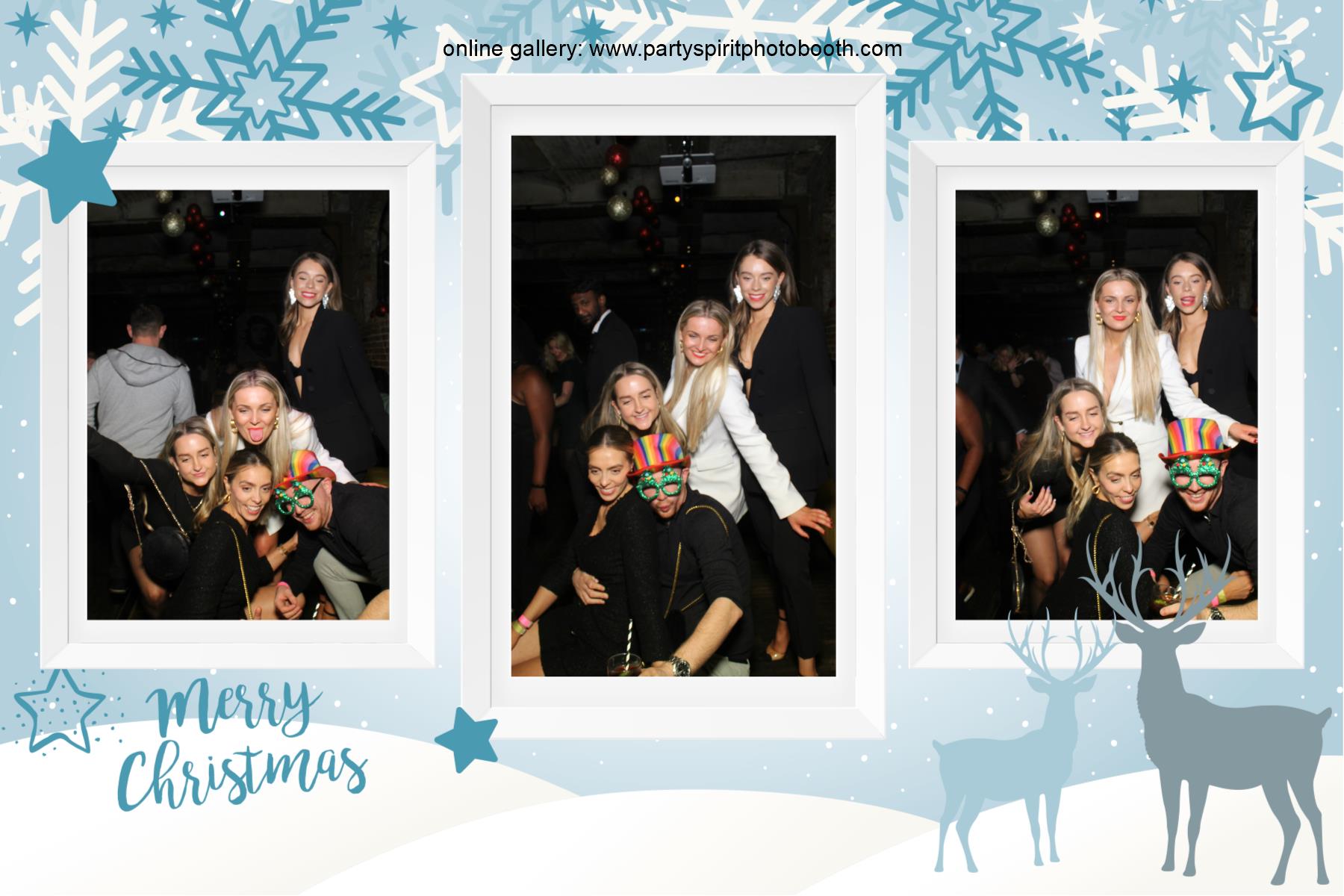 Christmas Party | View more photos from the event at gallery.partyspiritphotobooth.com/u/PartySpiritPhotoBooth/Christmas-Party-6