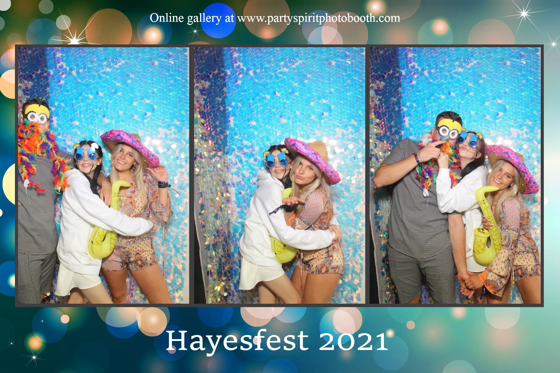Springfield Farm | View more photos from the event at gallery.partyspiritphotobooth.com/u/PartySpiritPhotoBooth/Springfield-Farm