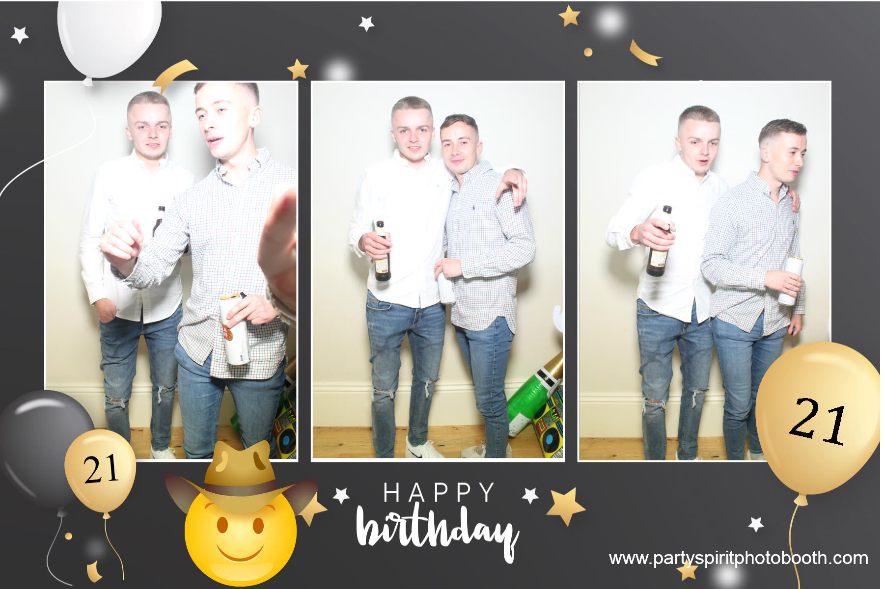 21st Birthday Party | View more photos from the event at gallery.partyspiritphotobooth.com/u/PartySpiritPhotoBooth/21st-Birthday-Party
