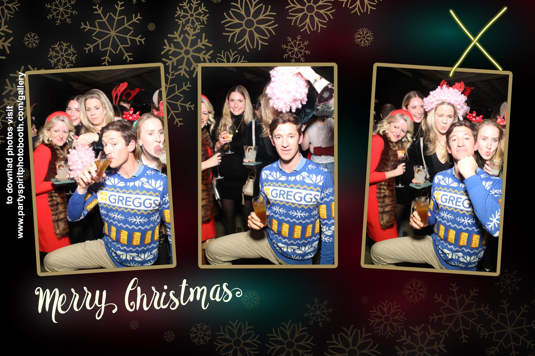 Brixton Xmas | View more photos from the event at gallery.partyspiritphotobooth.com/u/PartySpiritPhotoBooth/Brixton-Xmas